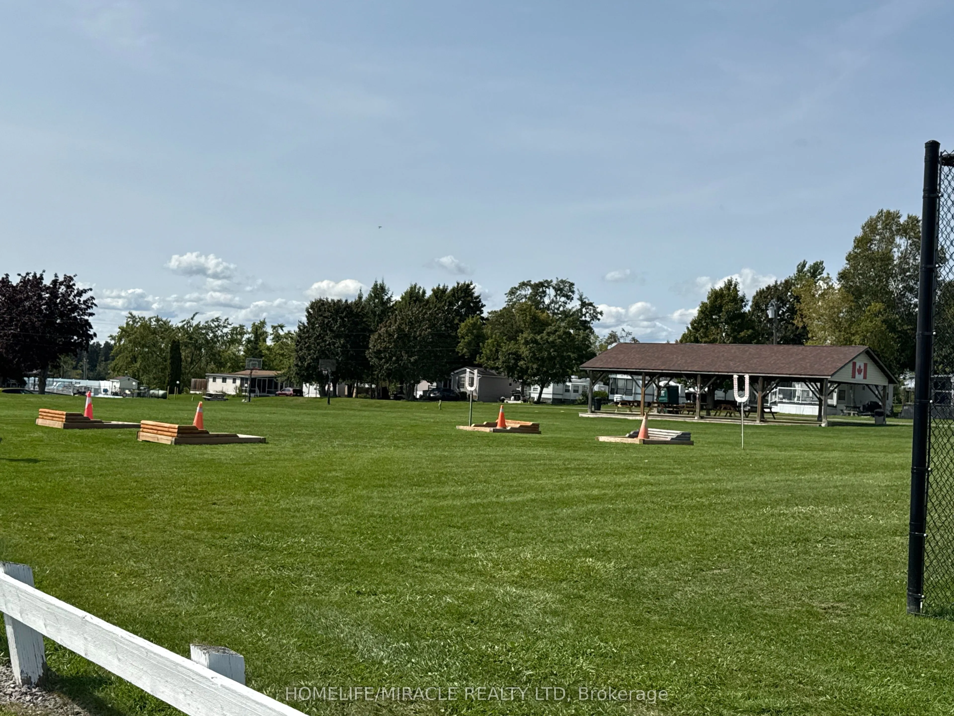 11 Grandview Drive