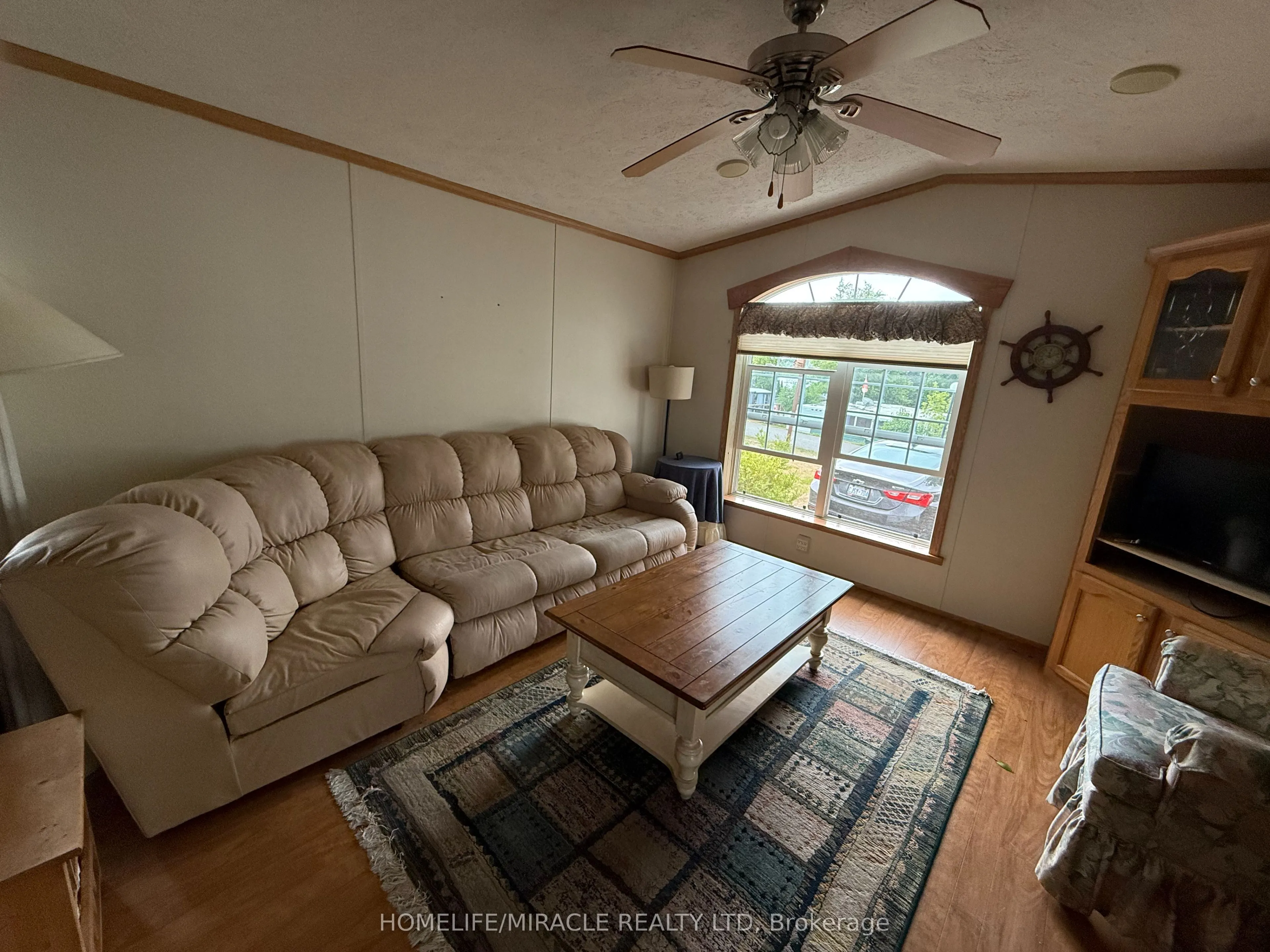 11 Grandview Drive