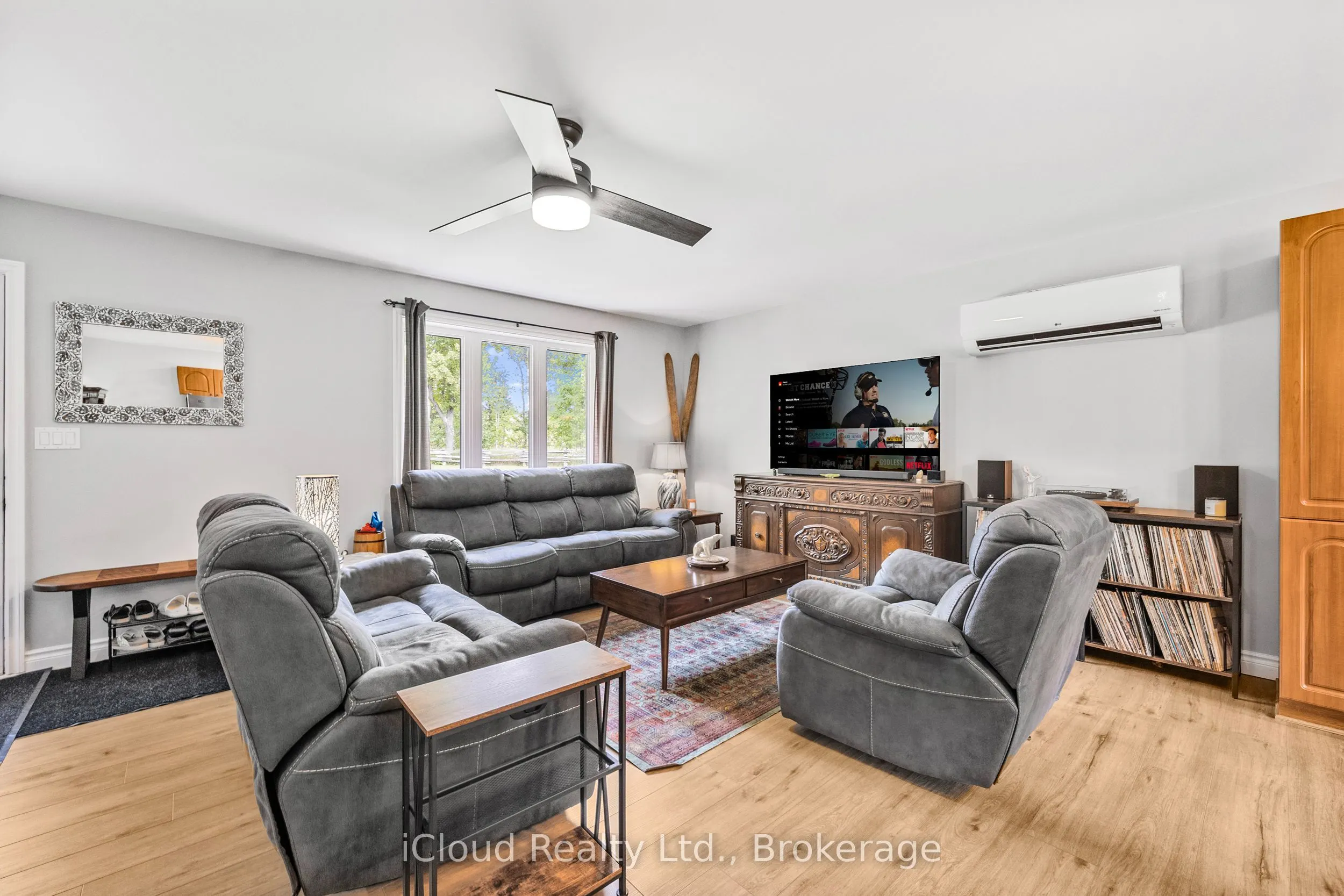 414156 41 b sideroad Street