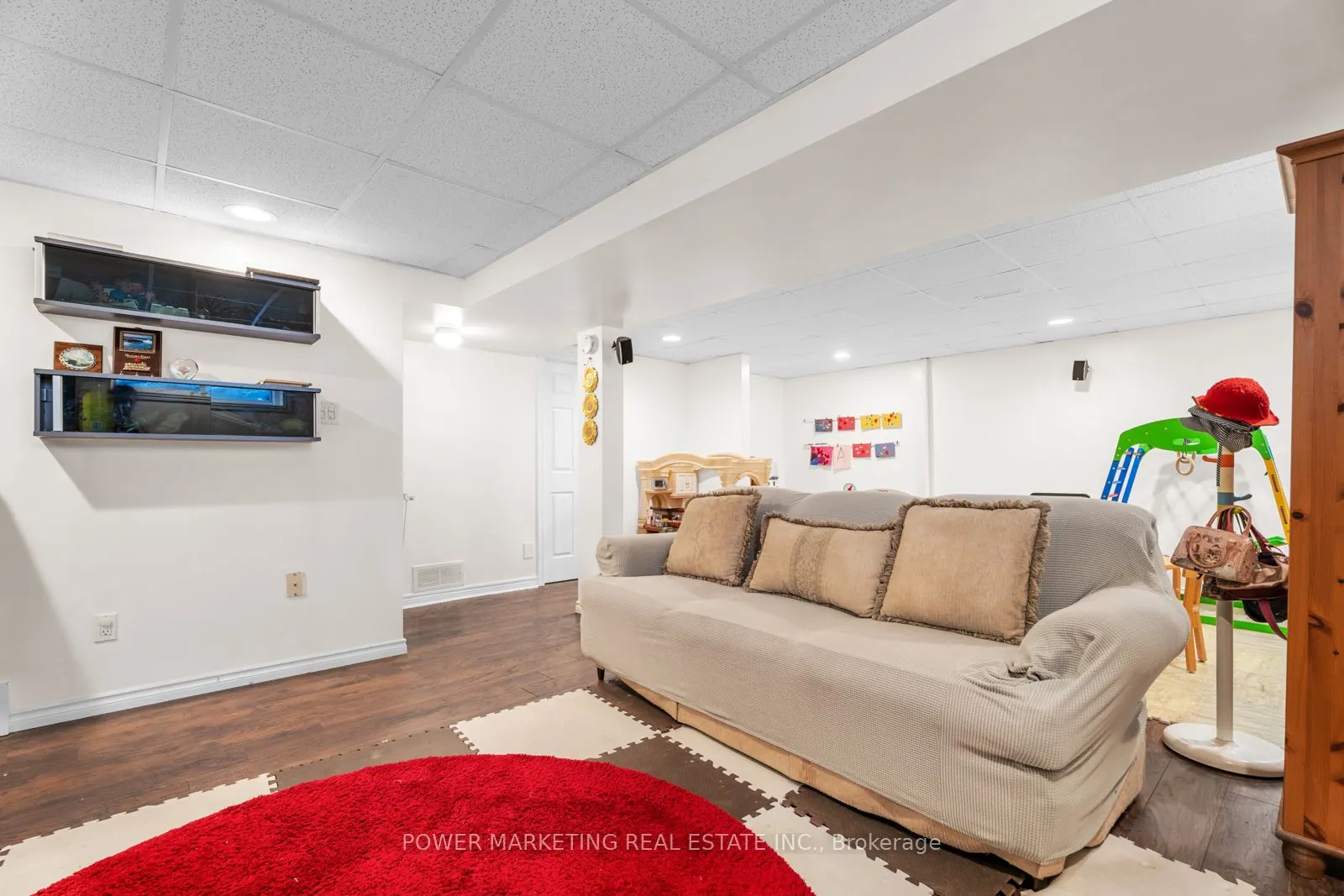 143 BOREALIS Crescent