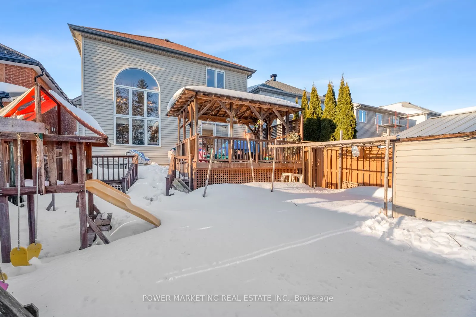 143 BOREALIS Crescent