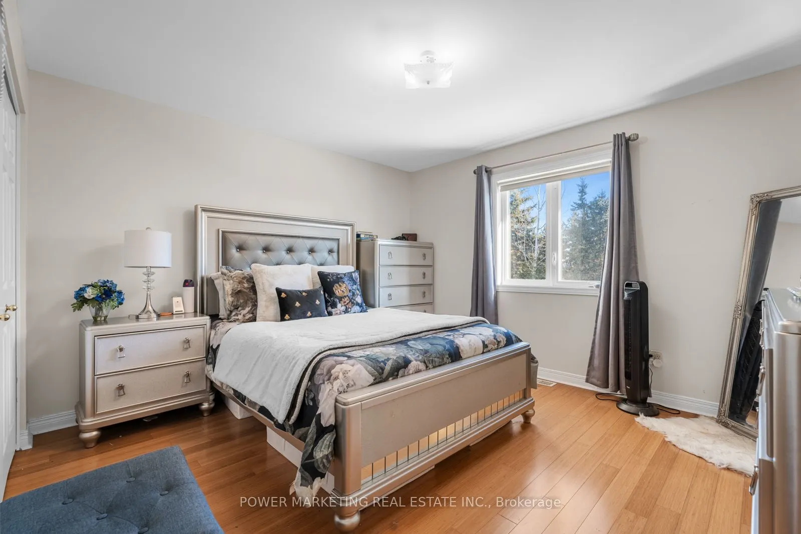 143 BOREALIS Crescent
