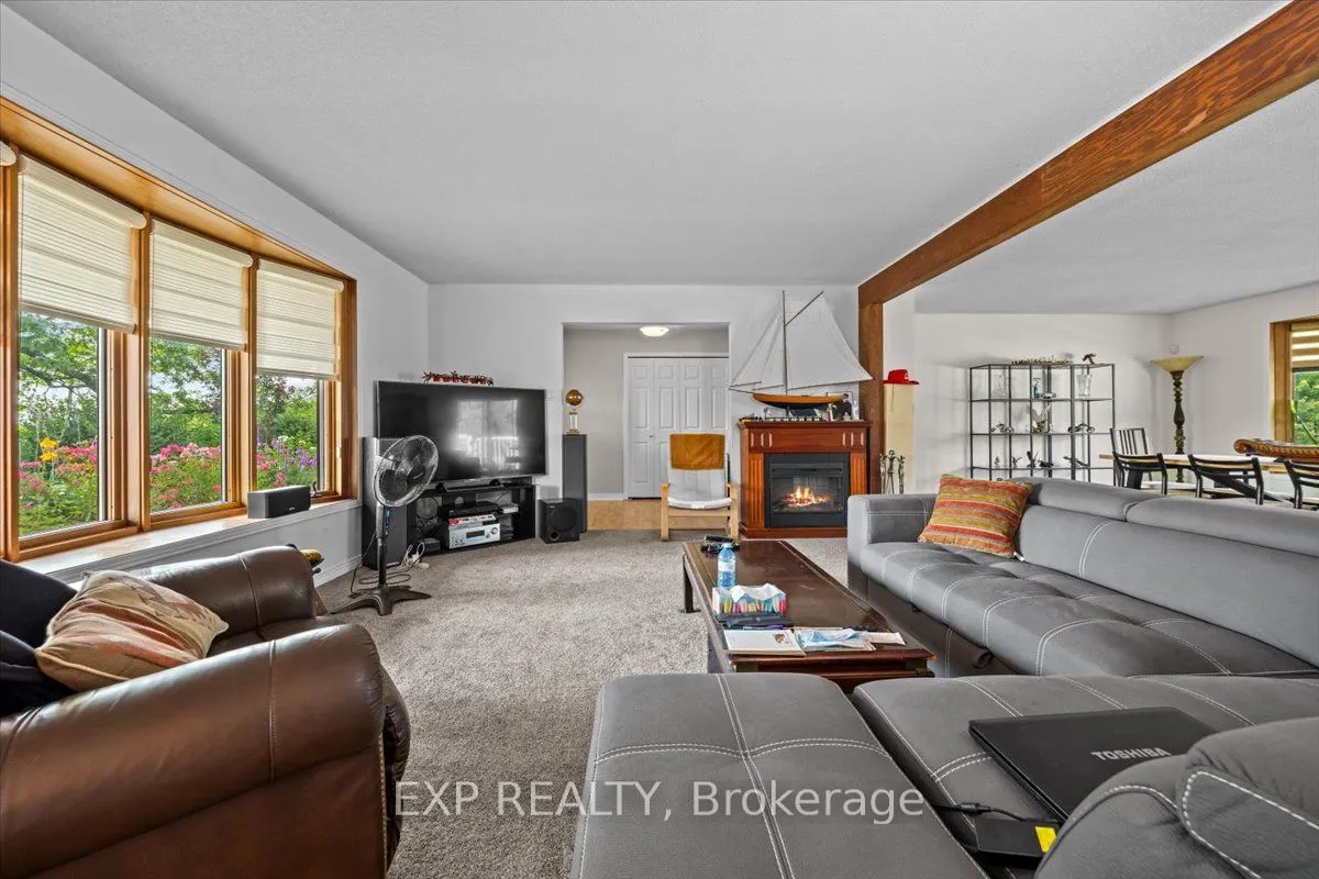 3382 Carp Road