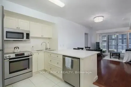 242 Rideau Street, #505