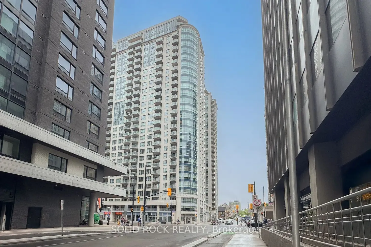 242 Rideau Street, #505