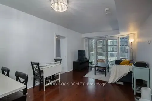 242 Rideau Street, #505