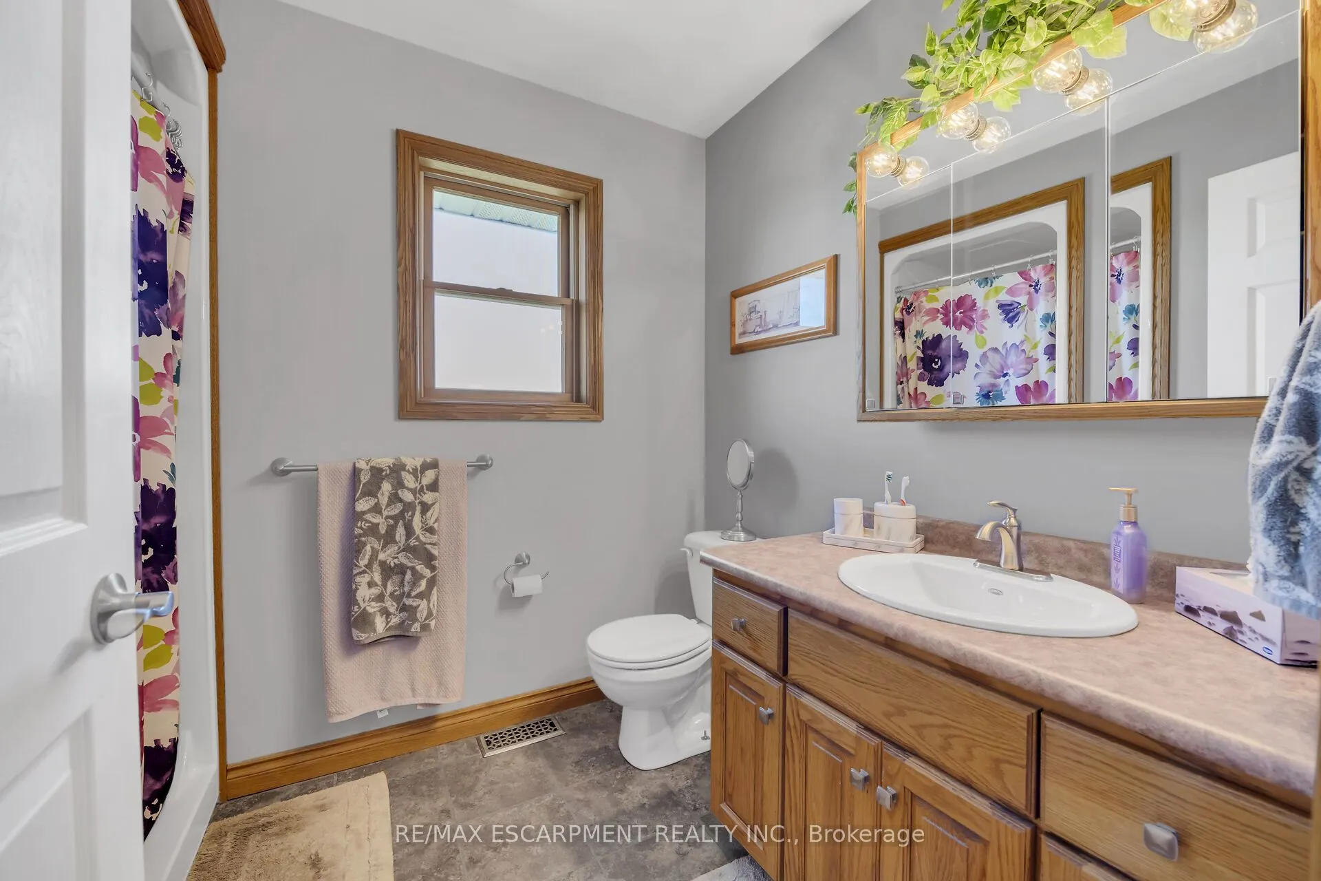 1385 CONC 9 WALPOLE Road