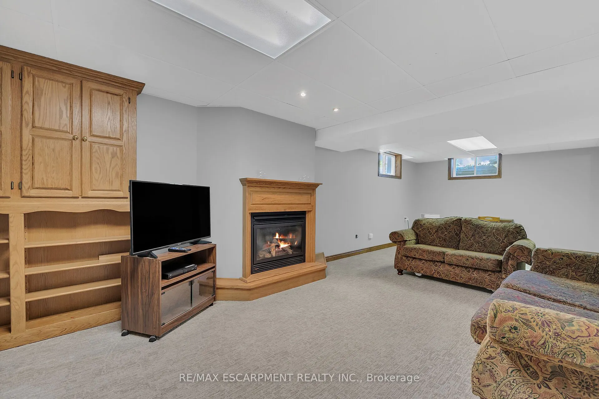 1385 CONC 9 WALPOLE Road