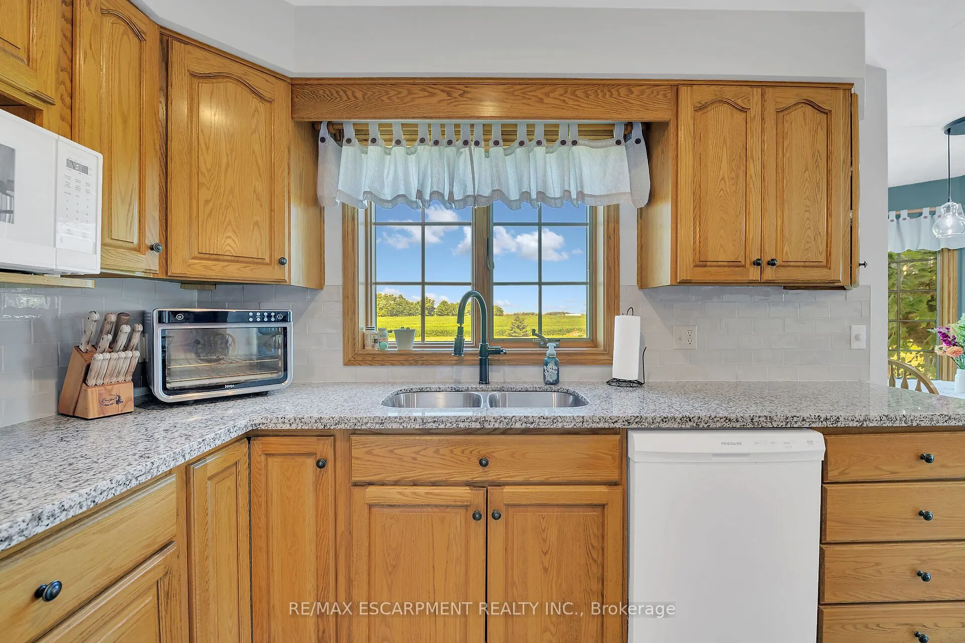 1385 CONC 9 WALPOLE Road