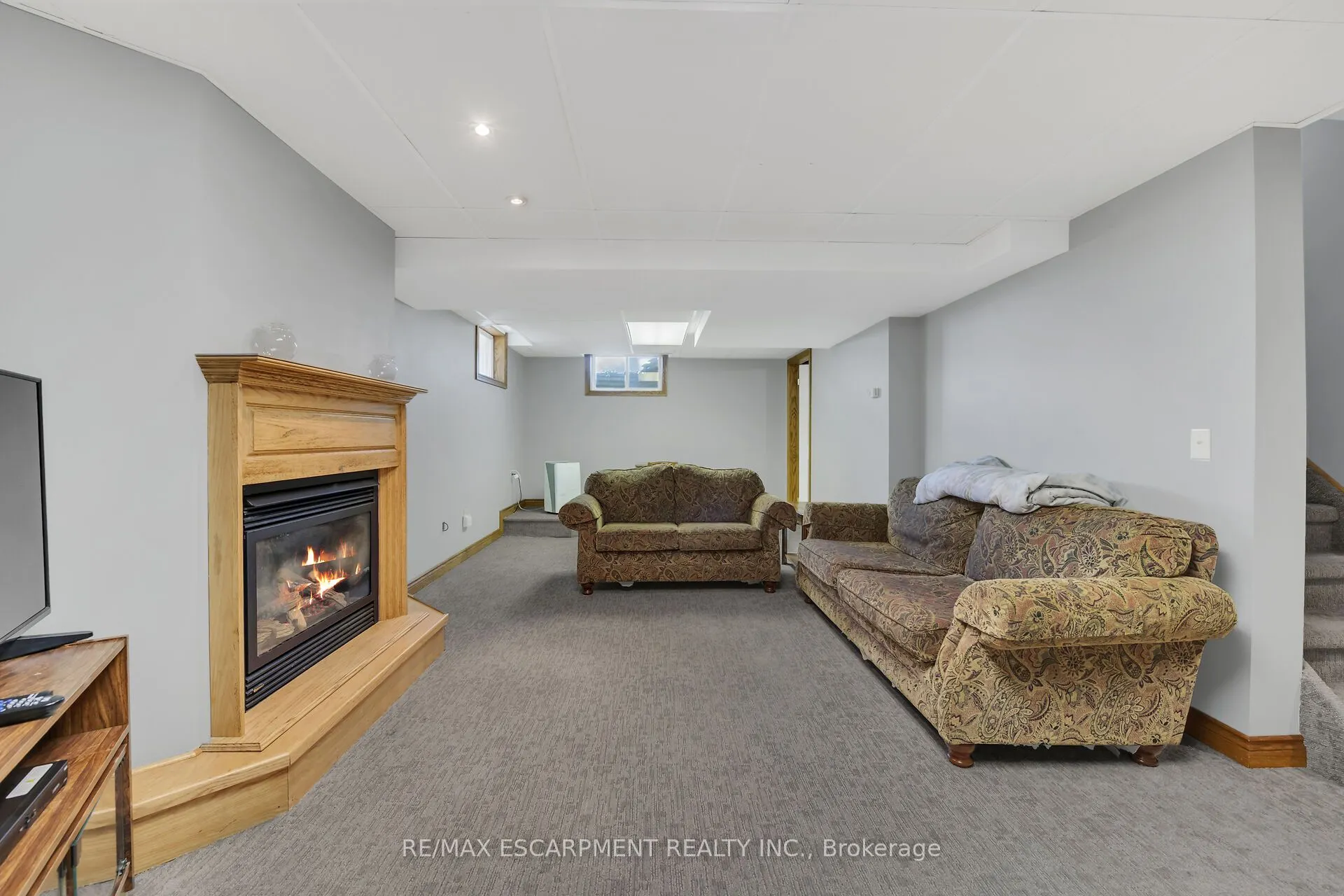 1385 CONC 9 WALPOLE Road