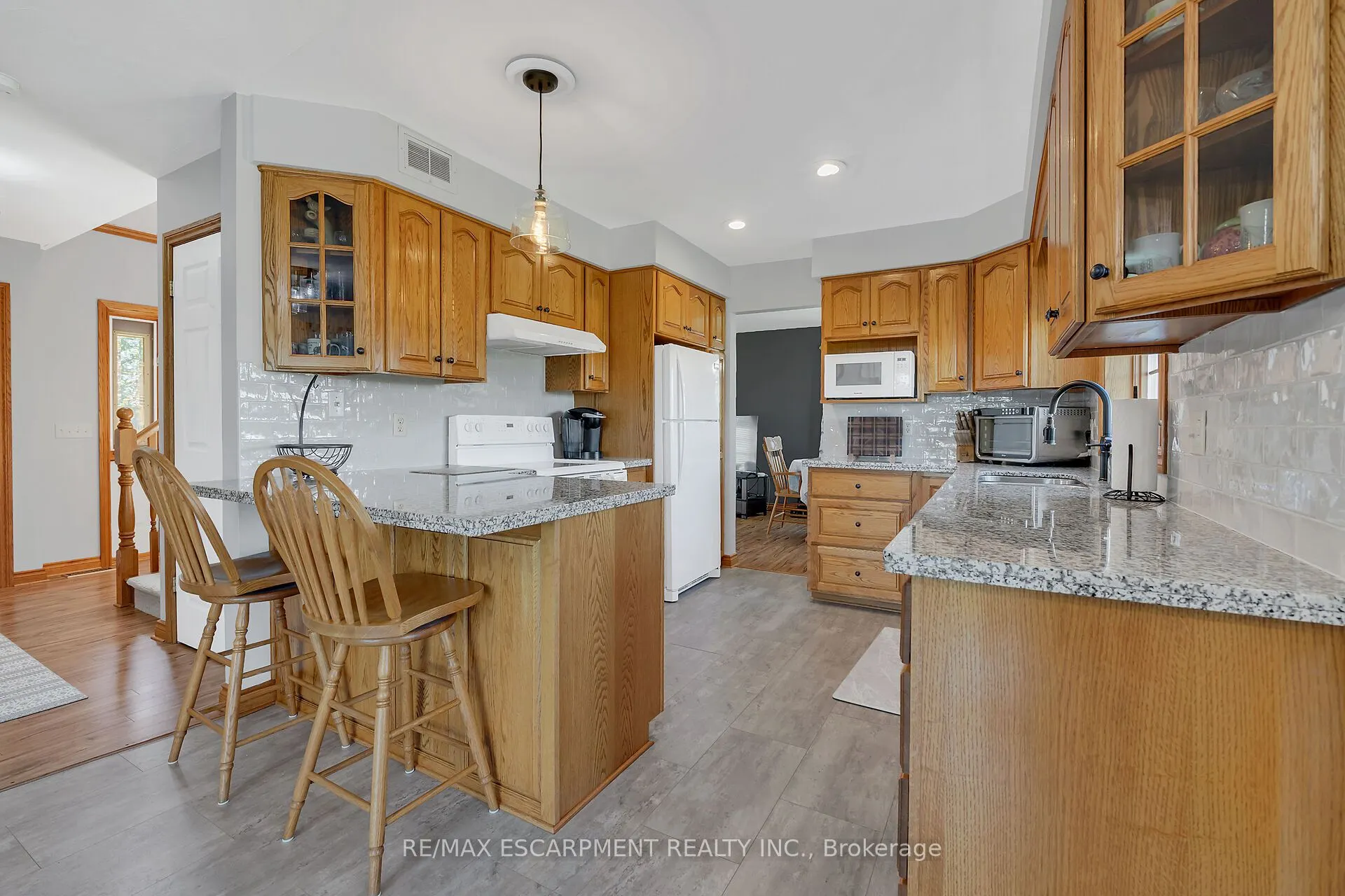 1385 CONC 9 WALPOLE Road