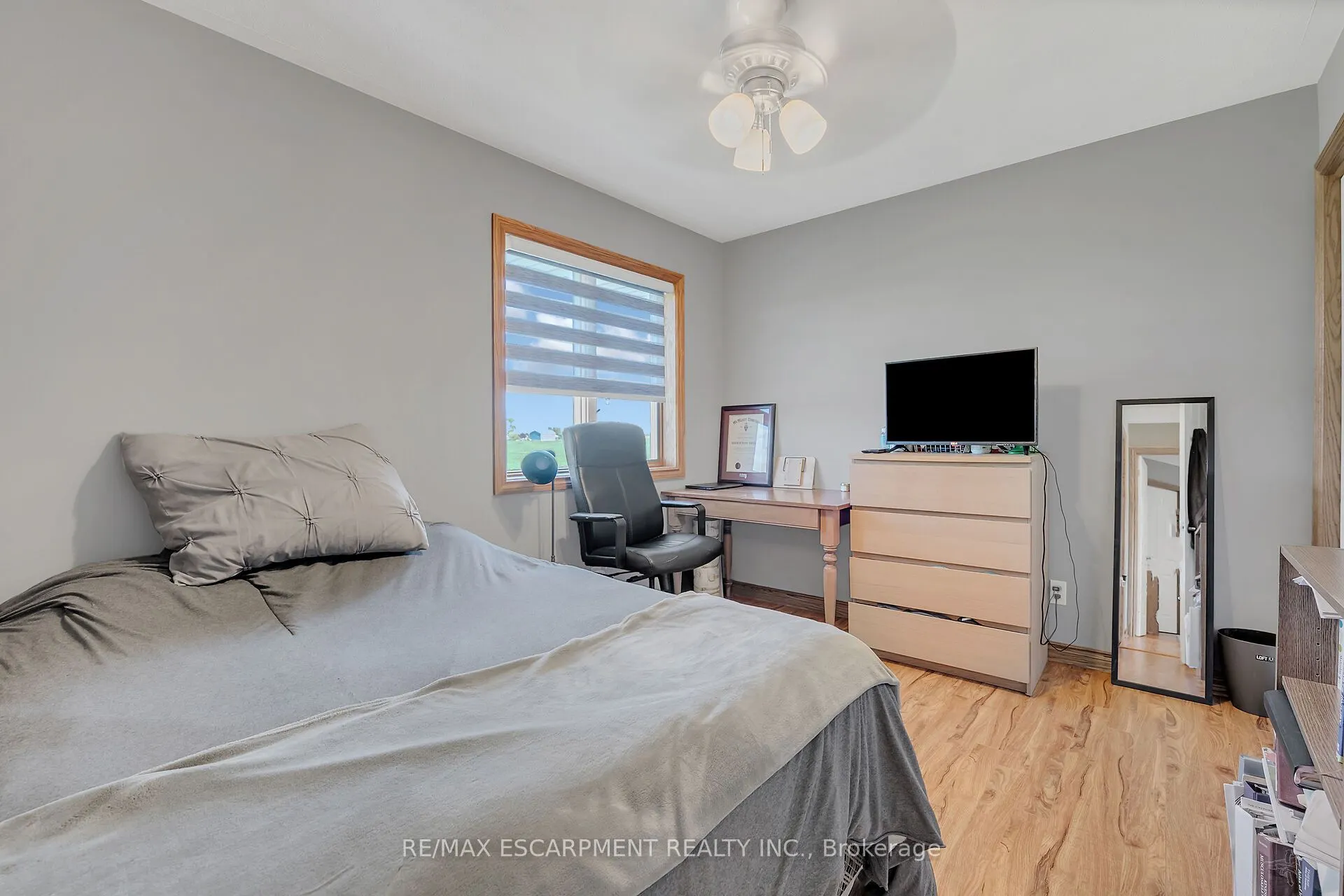 1385 CONC 9 WALPOLE Road