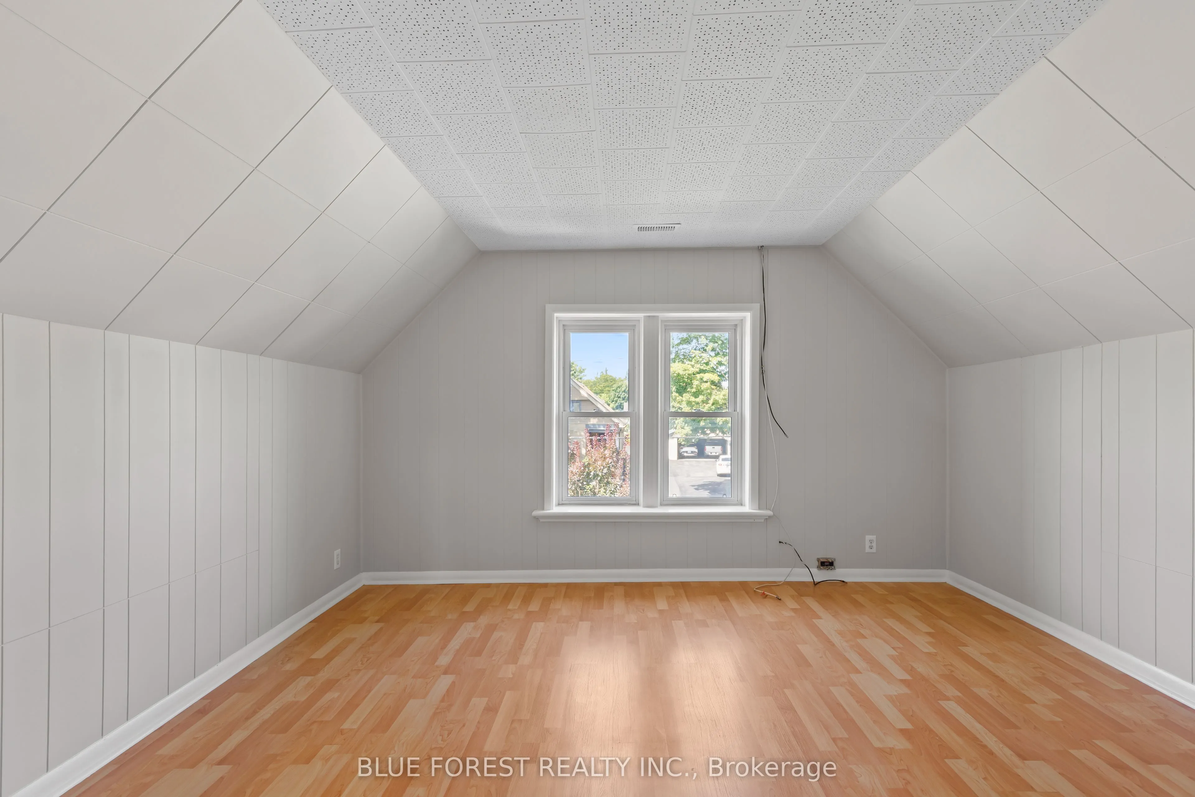 7065 Longwoods Road