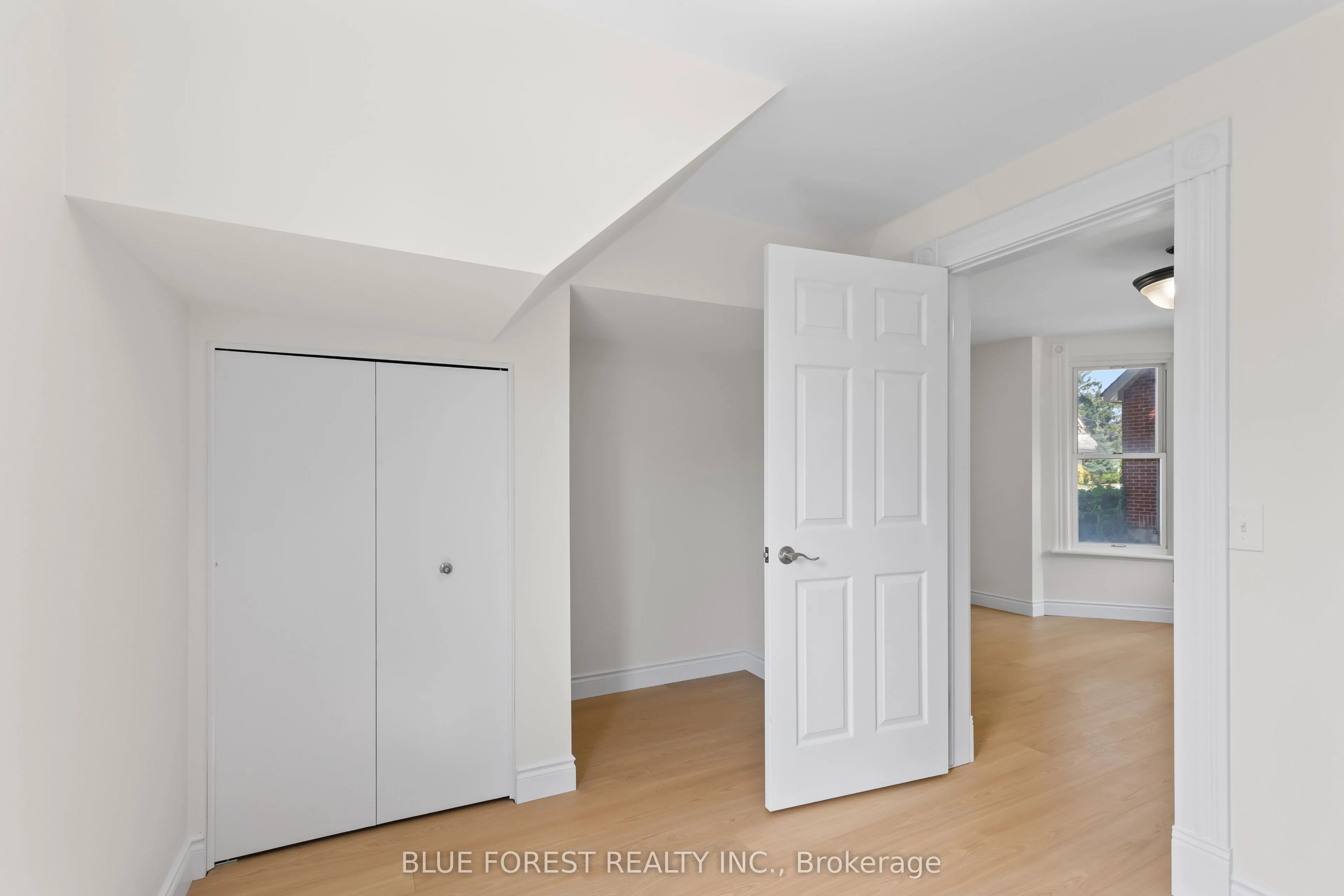 7065 Longwoods Road