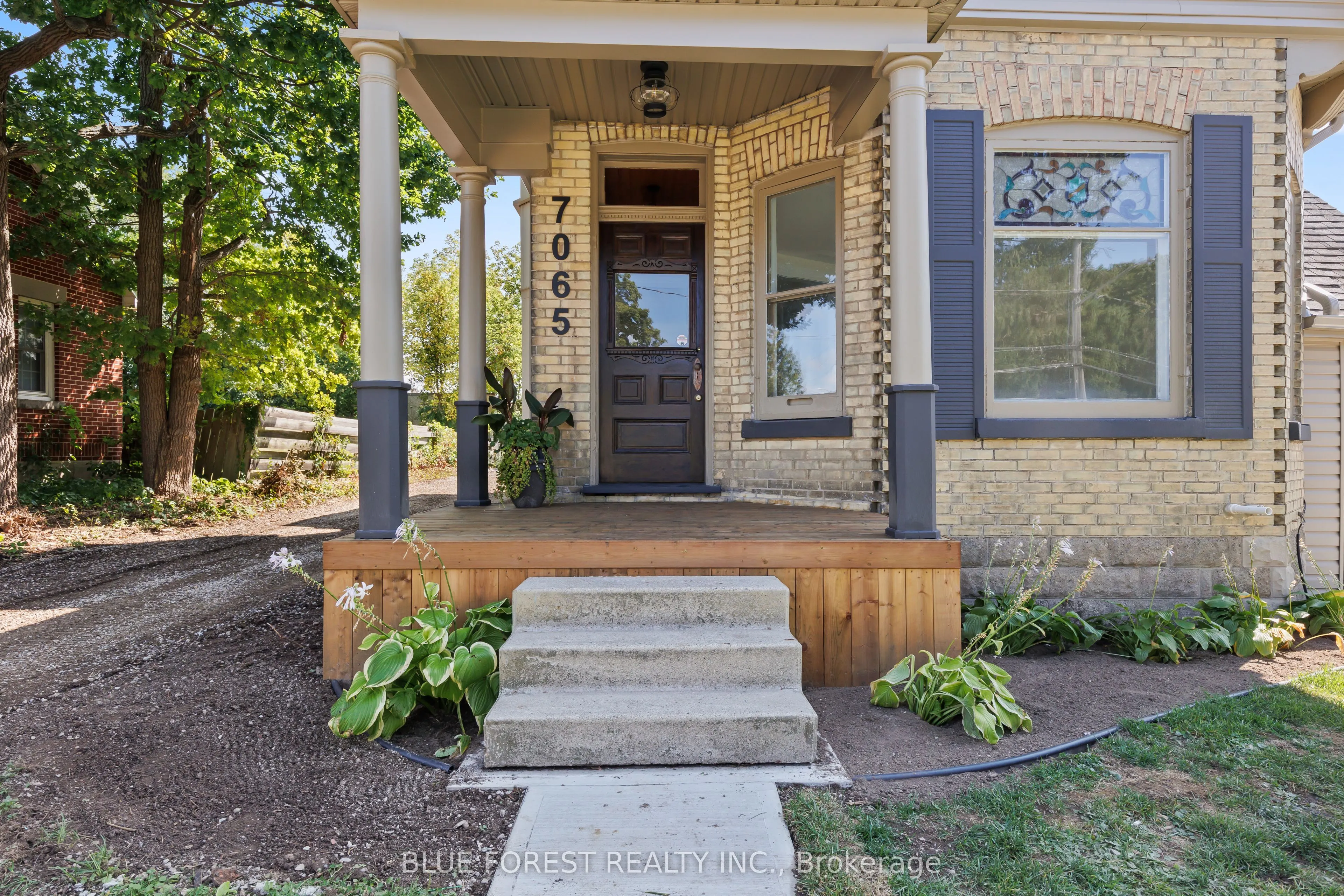 7065 Longwoods Road