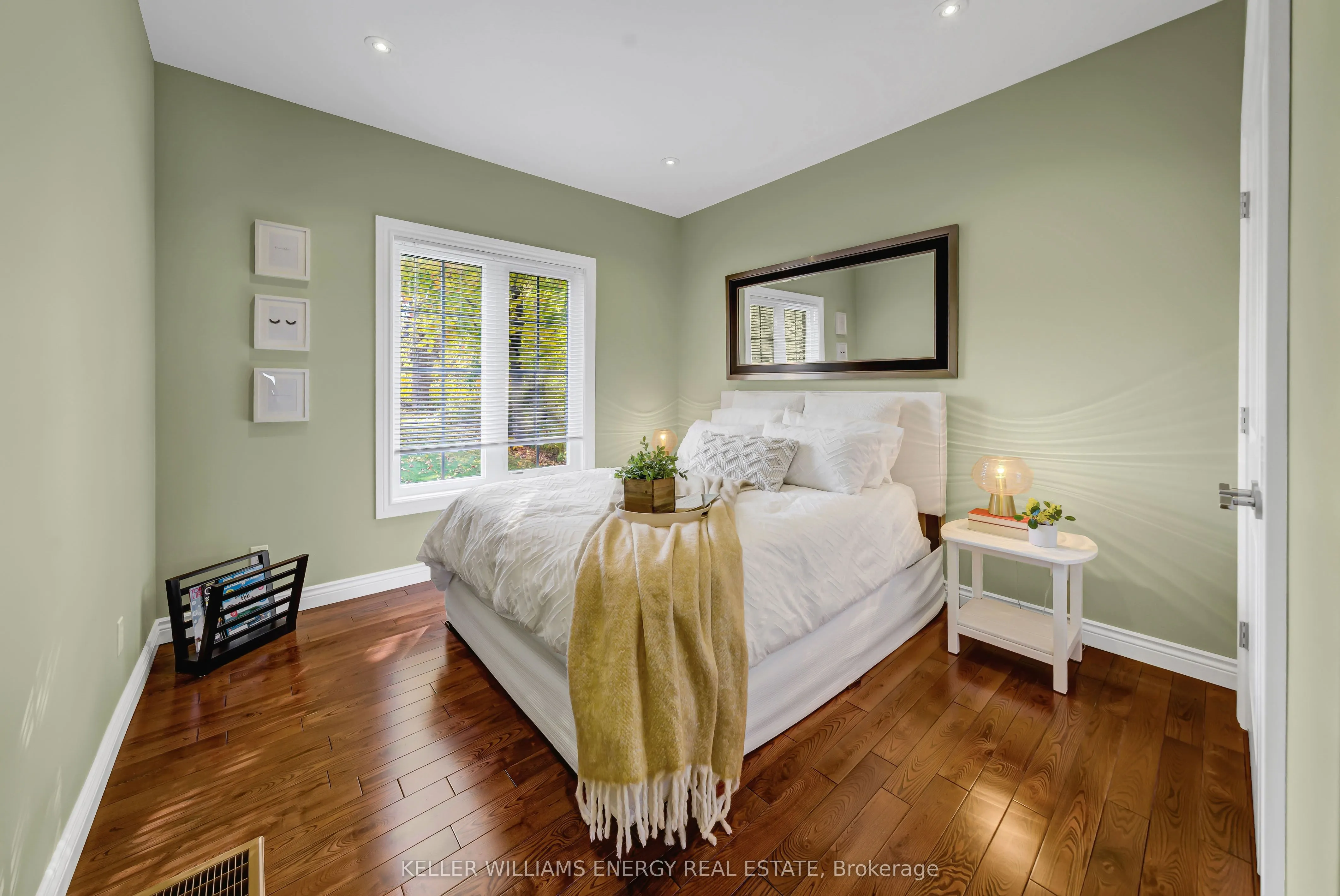 4 Prinyers Drive