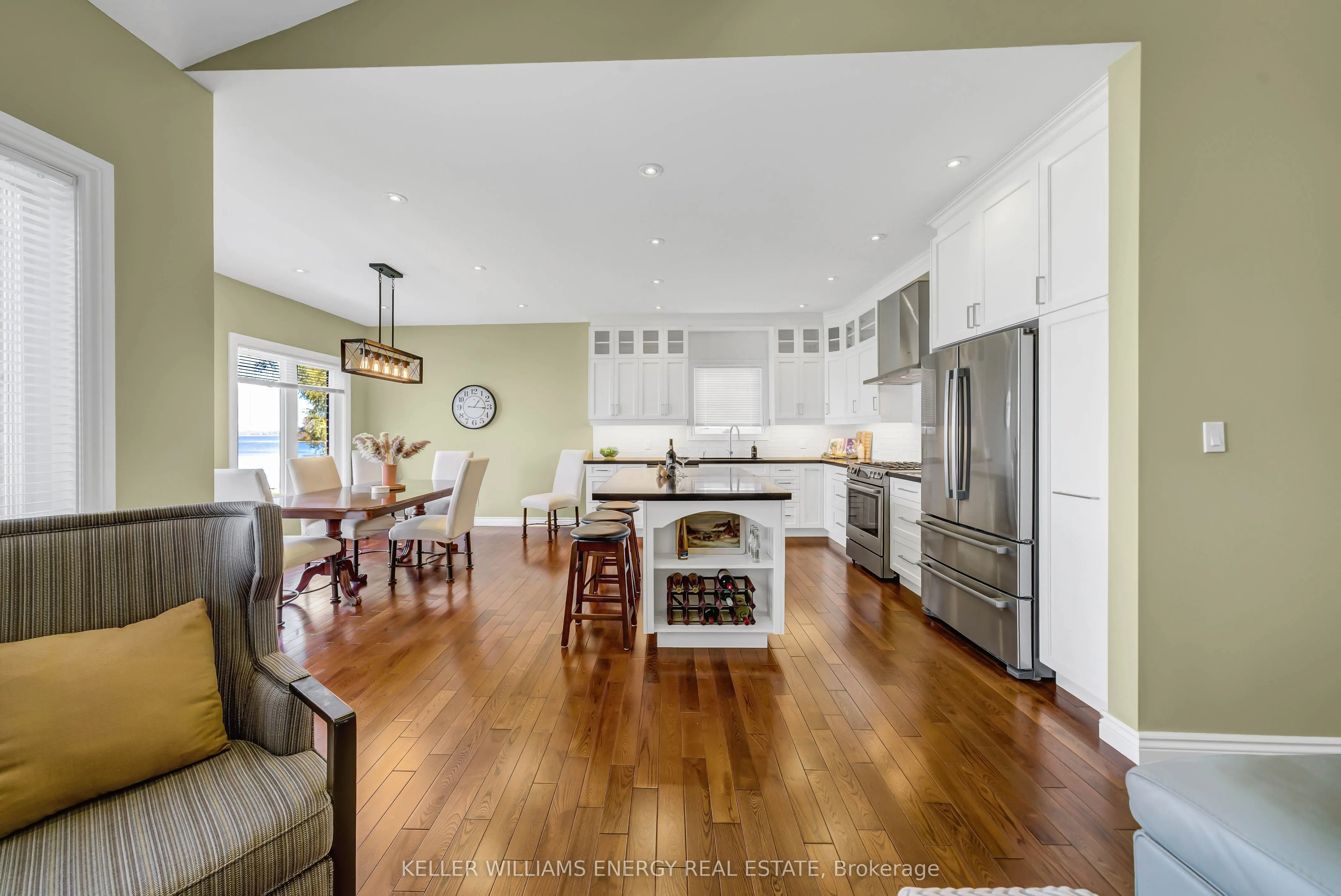 4 Prinyers Drive