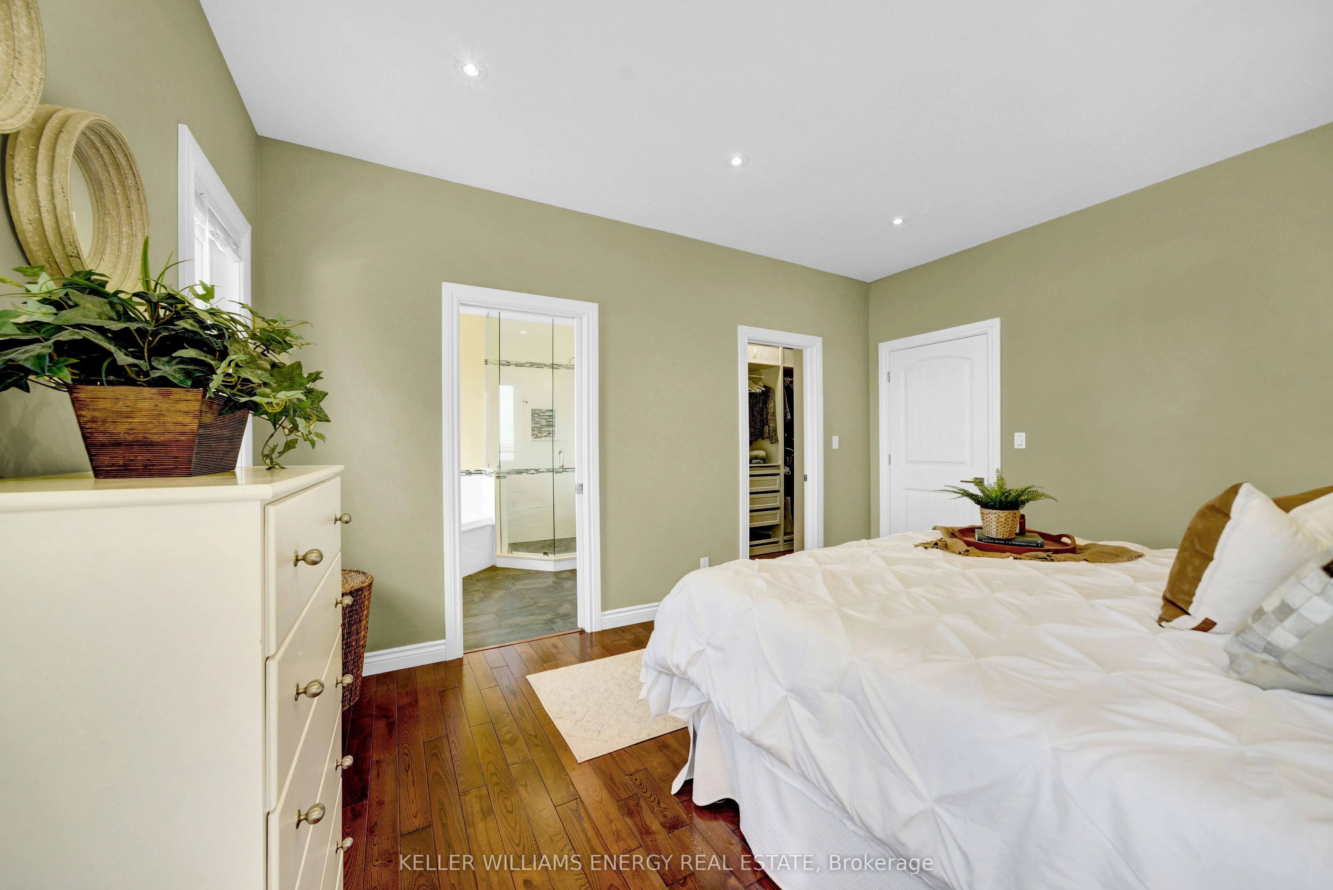4 Prinyers Drive