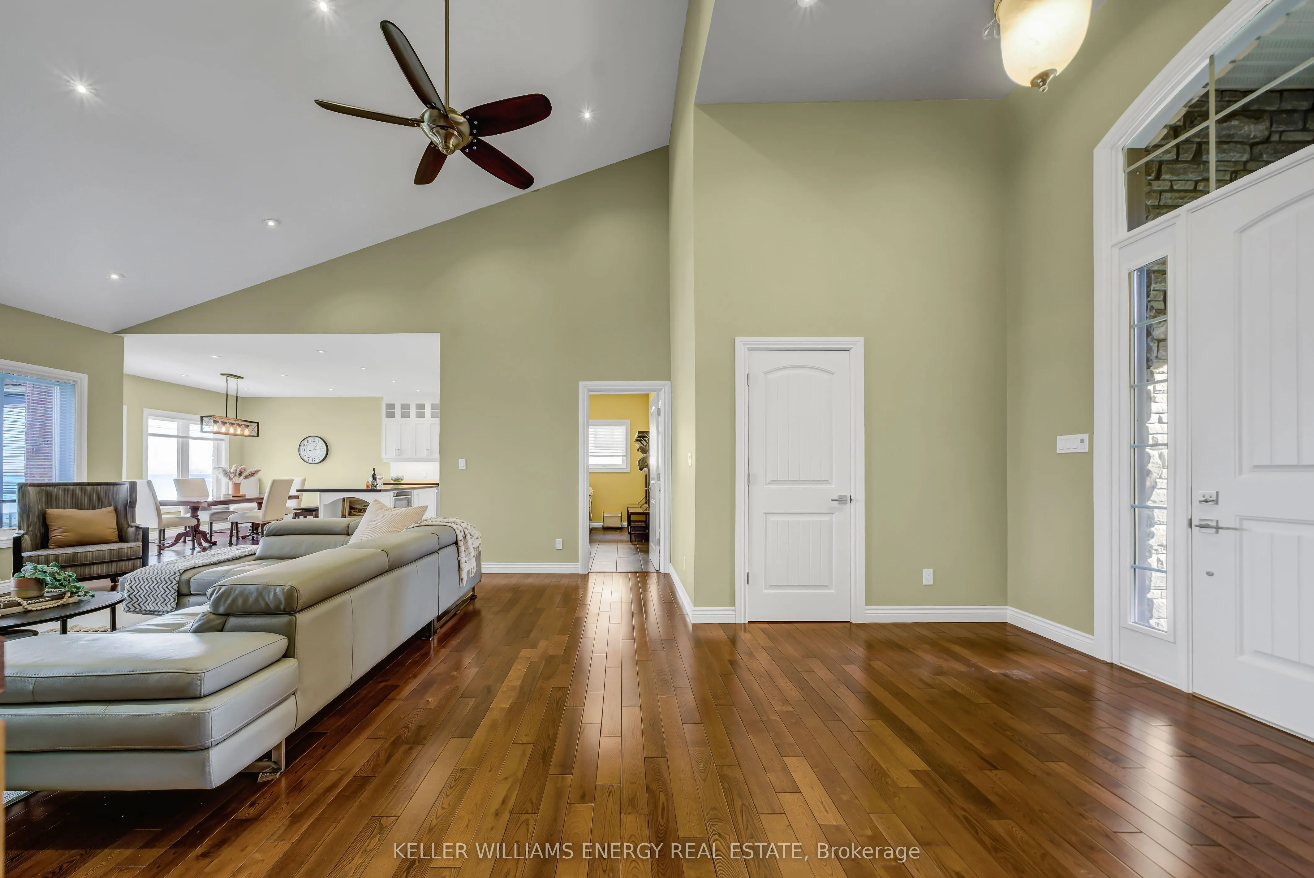 4 Prinyers Drive