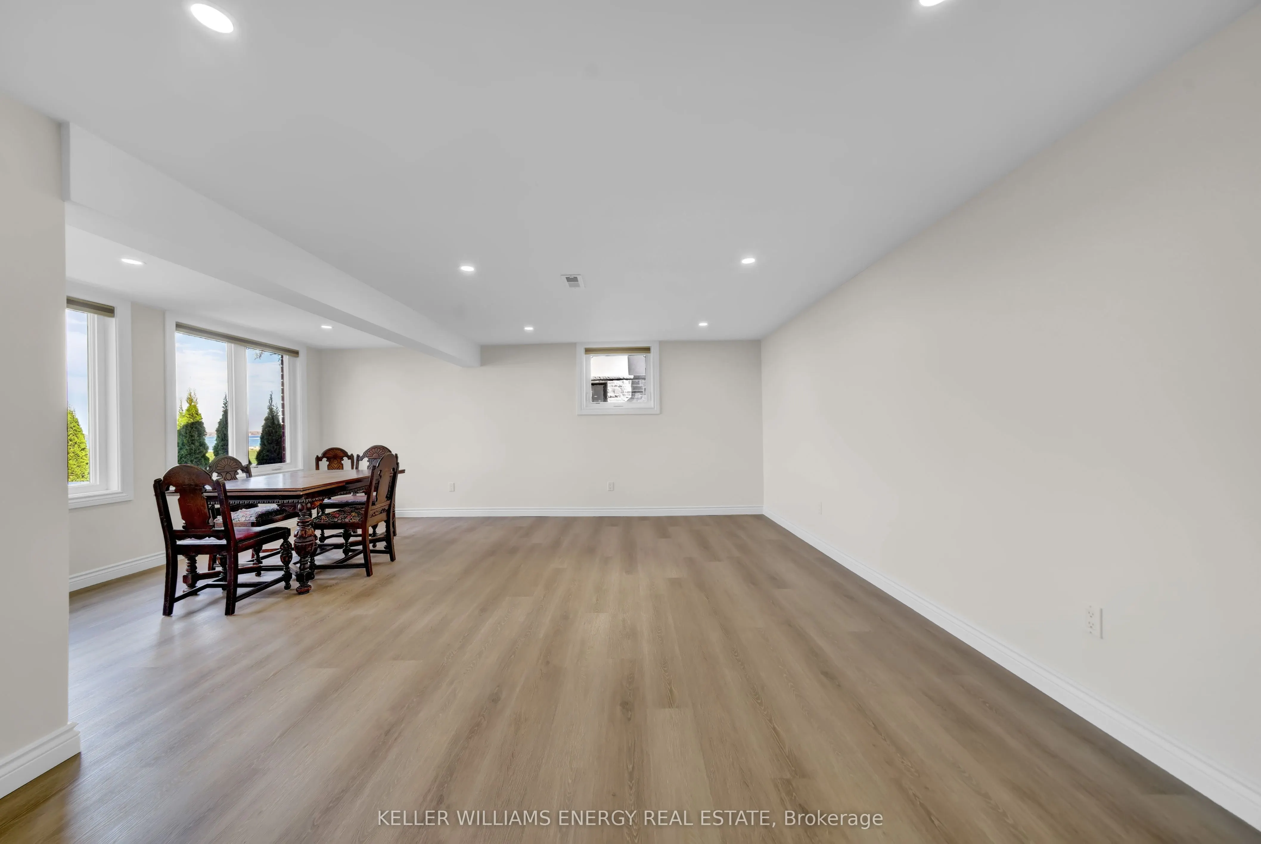 4 Prinyers Drive