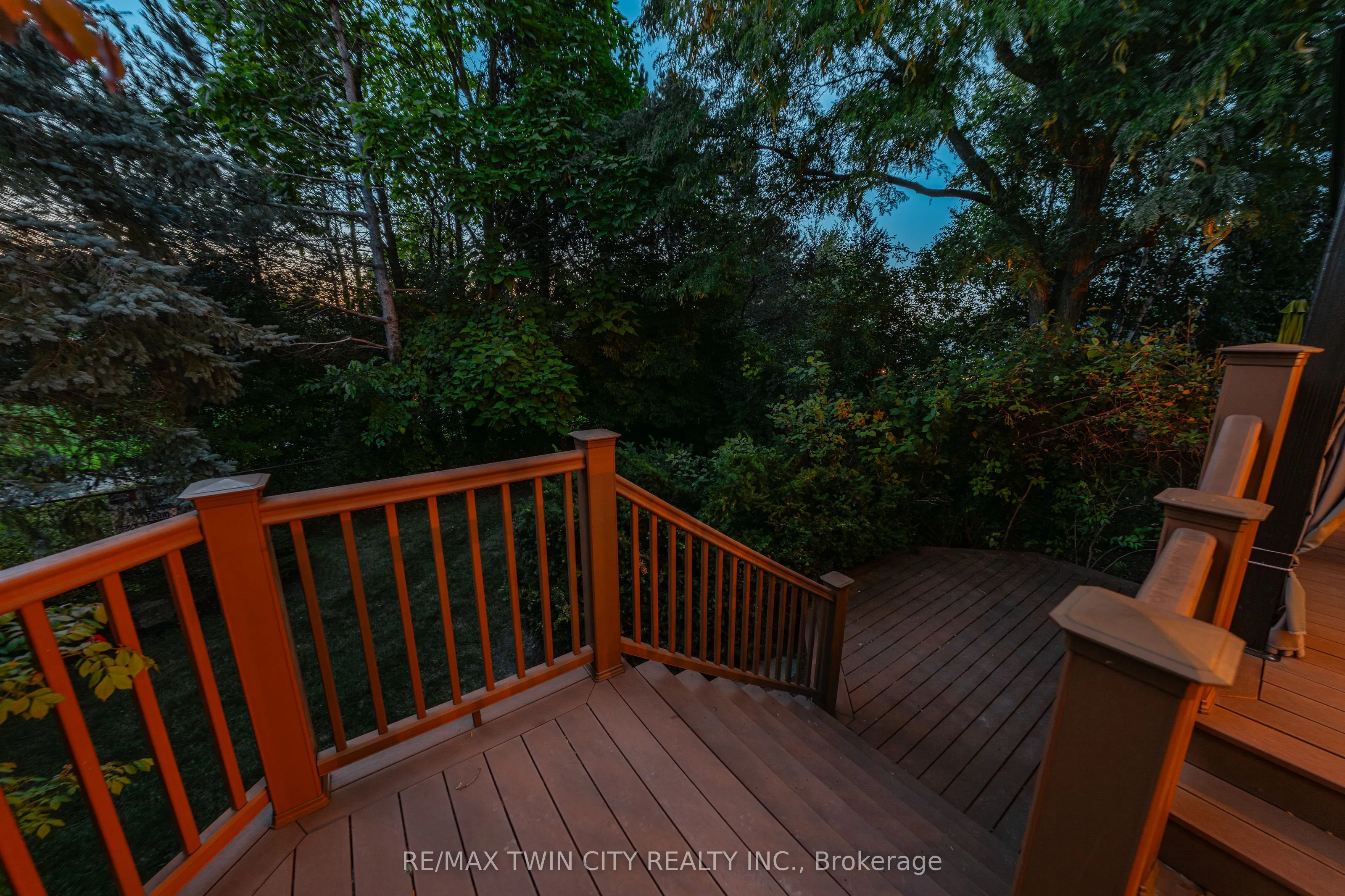 325 Wyecroft Boulevard