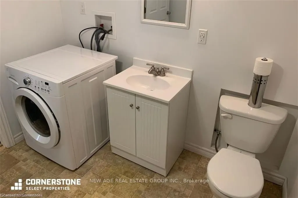 40 SUMMERCREST Drive E, #3