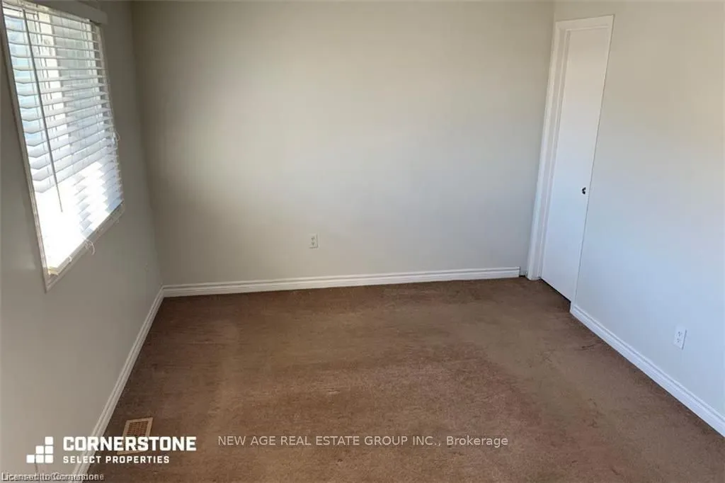 40 SUMMERCREST Drive E, #3