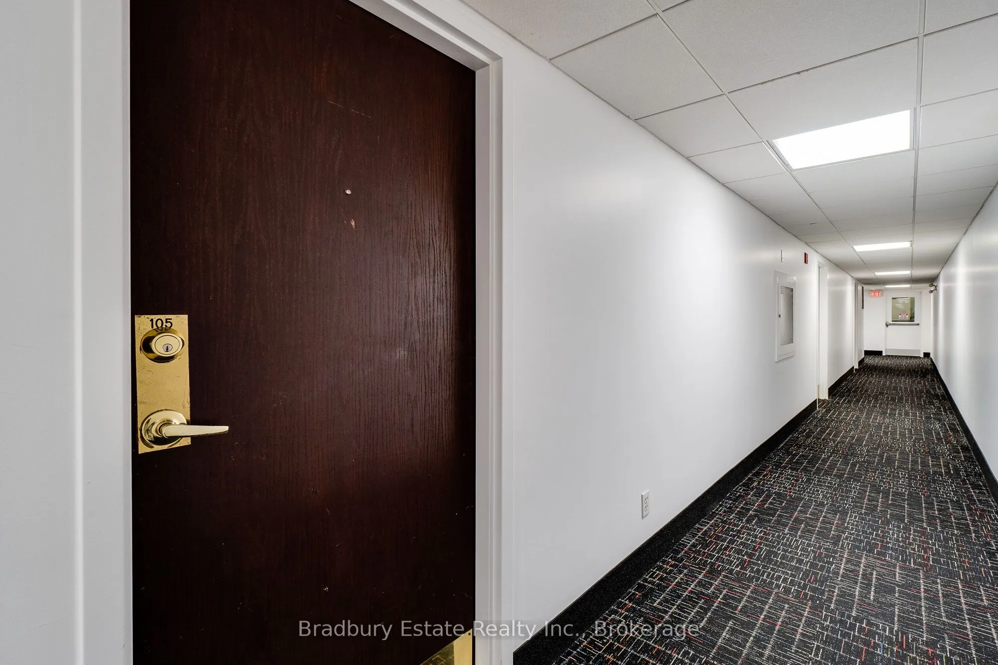 262 Dundas Street E, #105