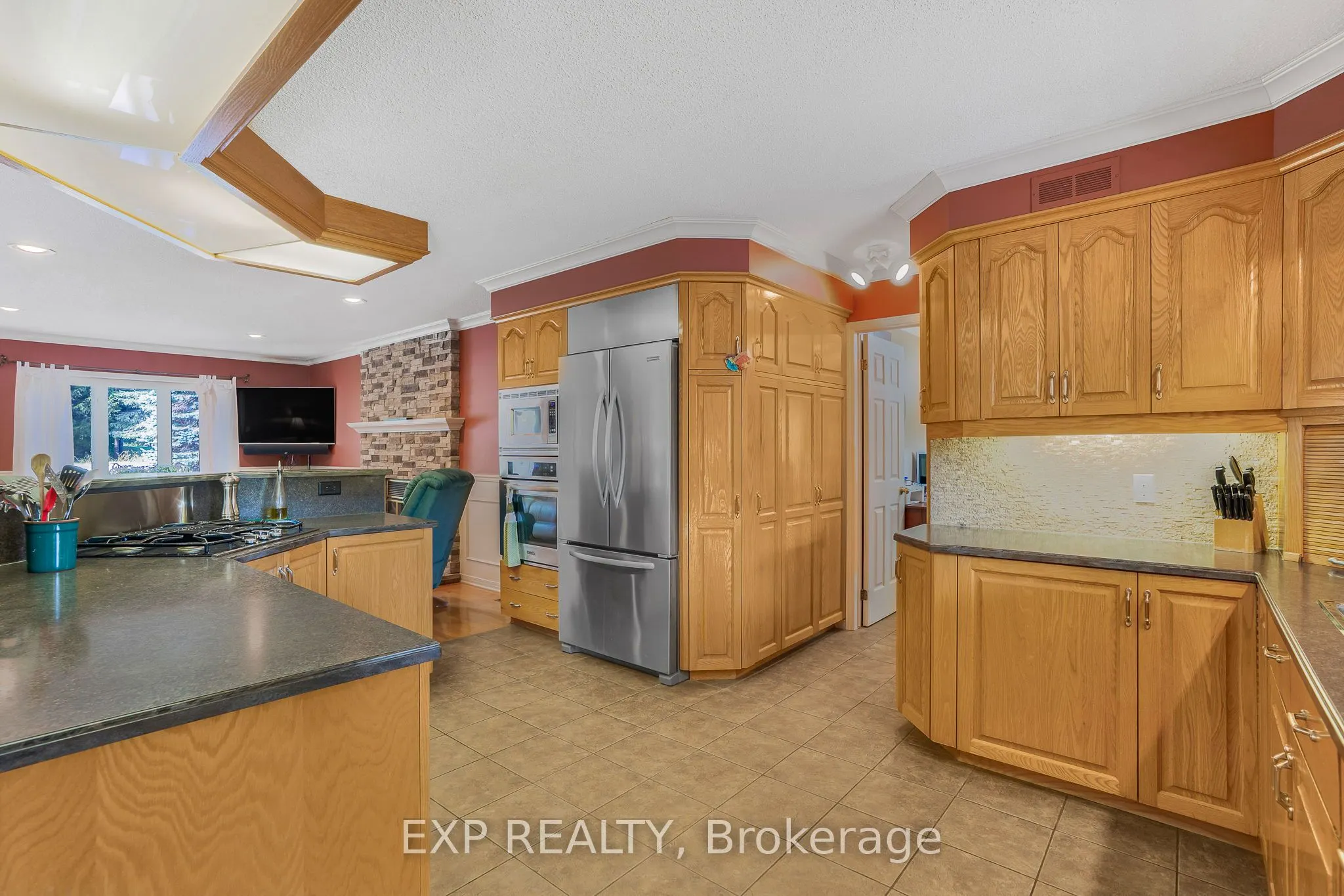 1533 BOUVIER Road