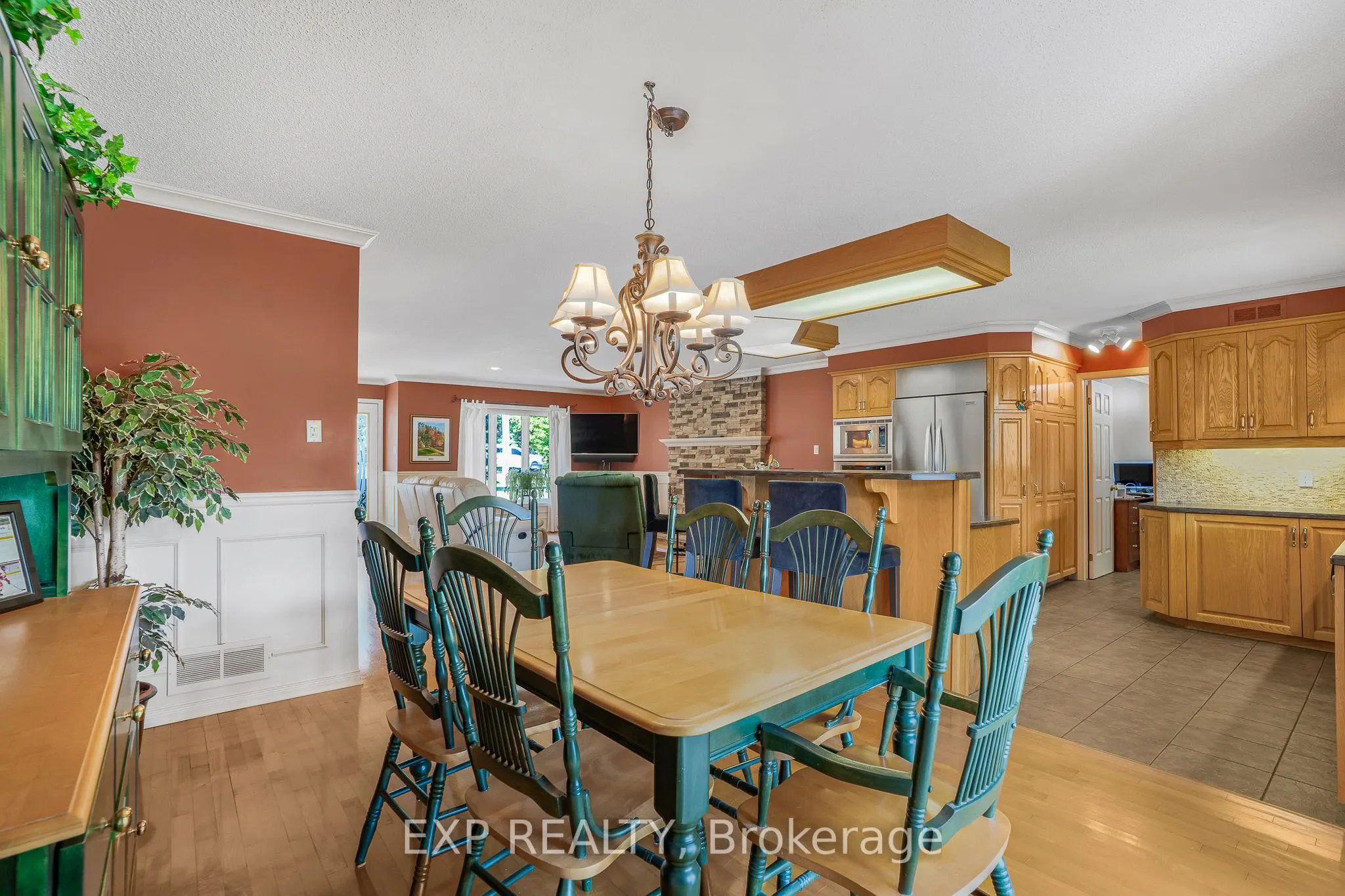 1533 BOUVIER Road