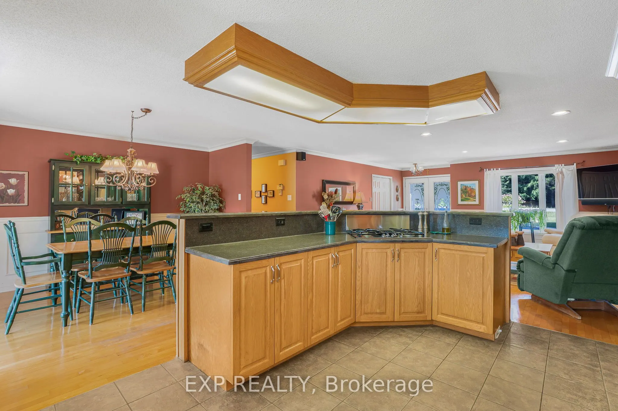 1533 BOUVIER Road