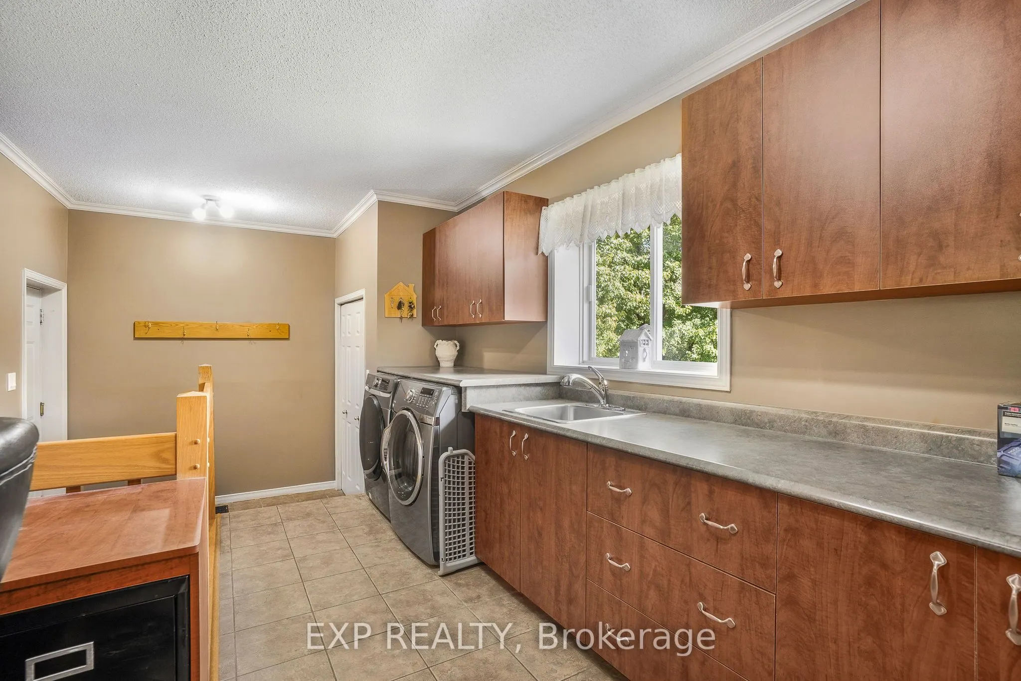 1533 BOUVIER Road