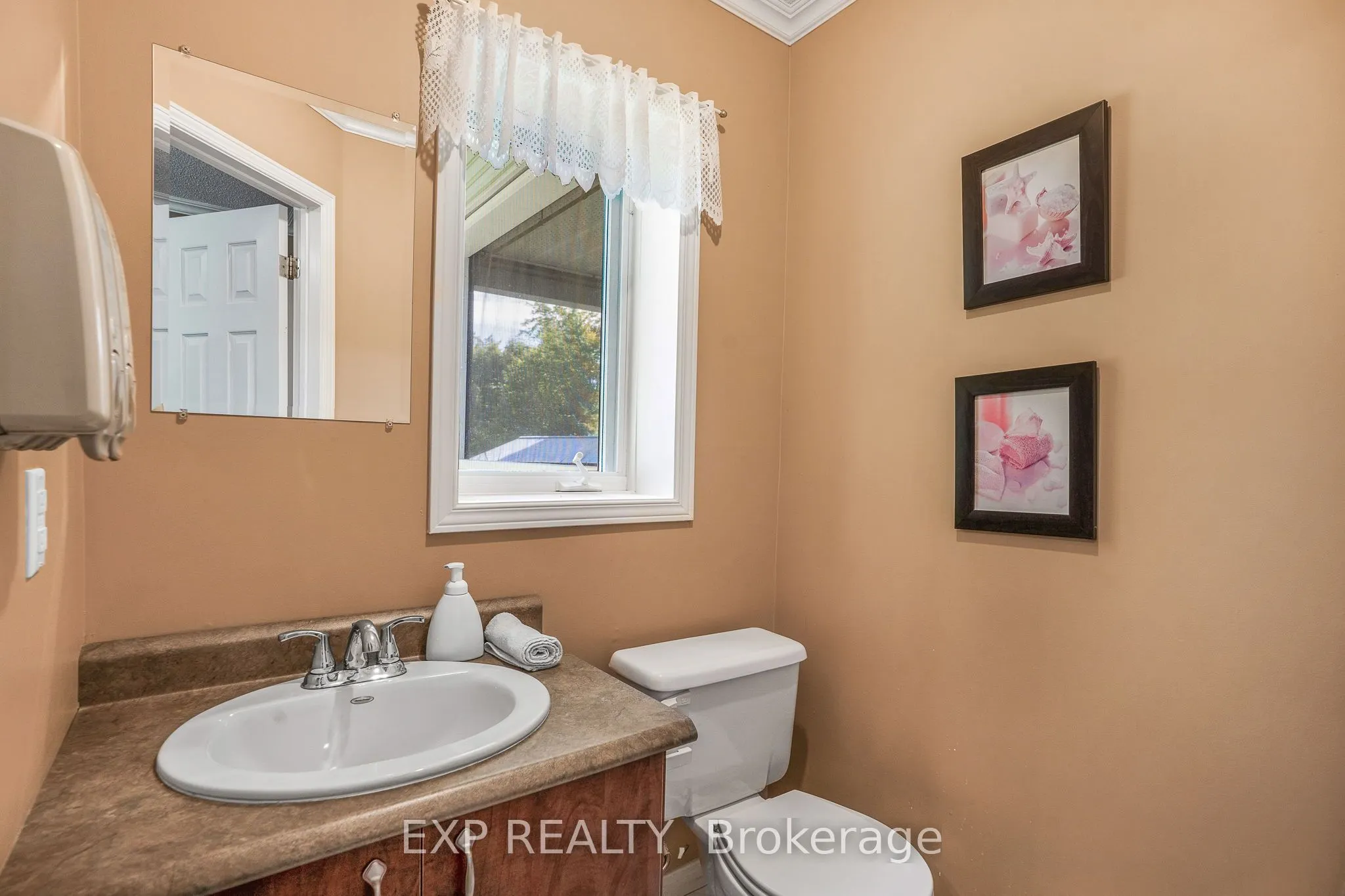 1533 BOUVIER Road