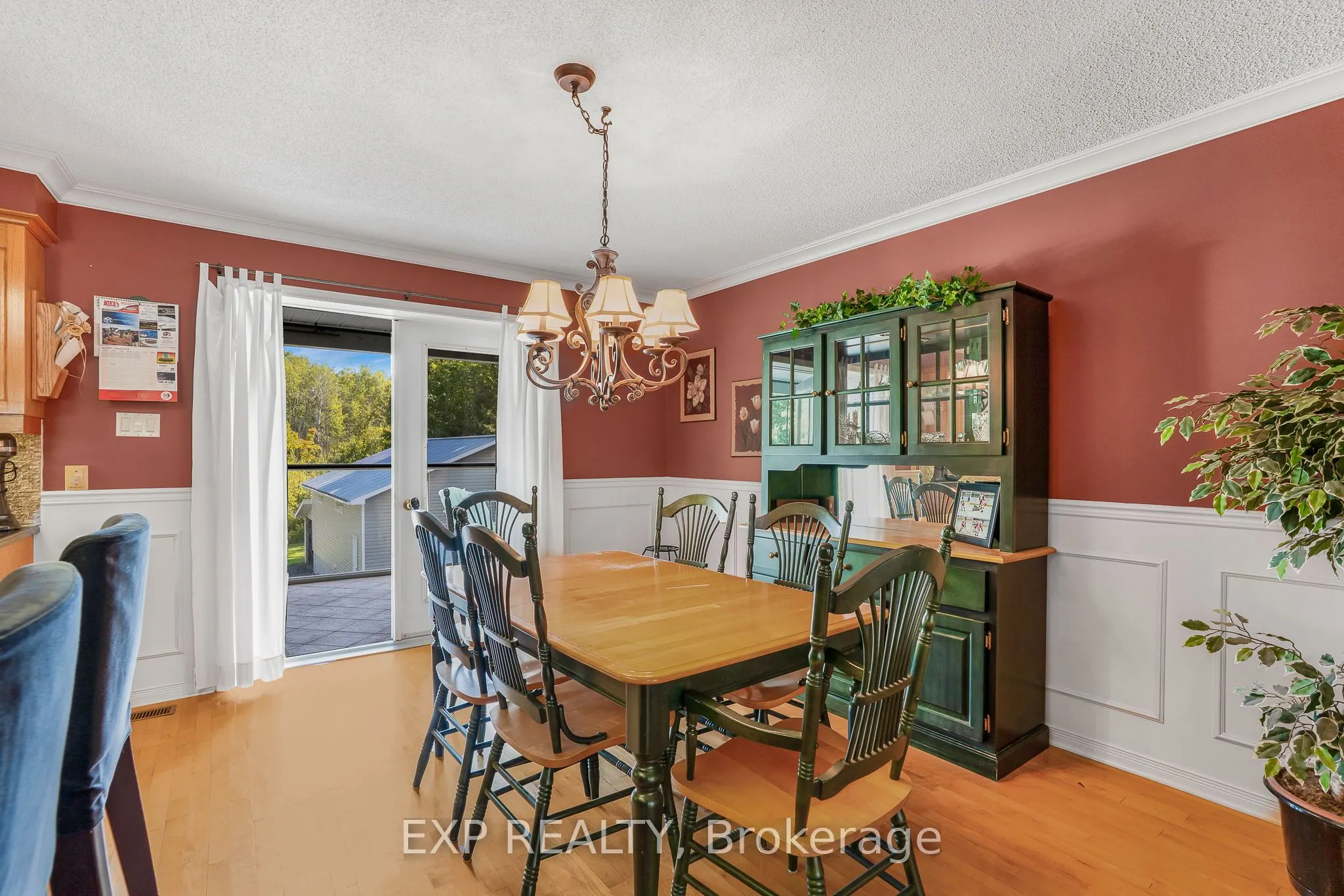 1533 BOUVIER Road
