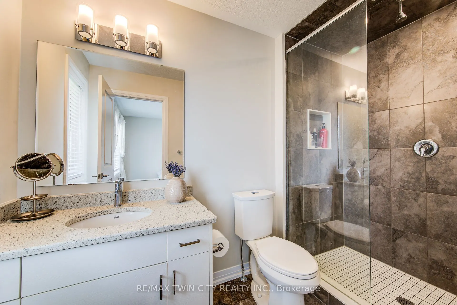 124 Ian Ormston Drive