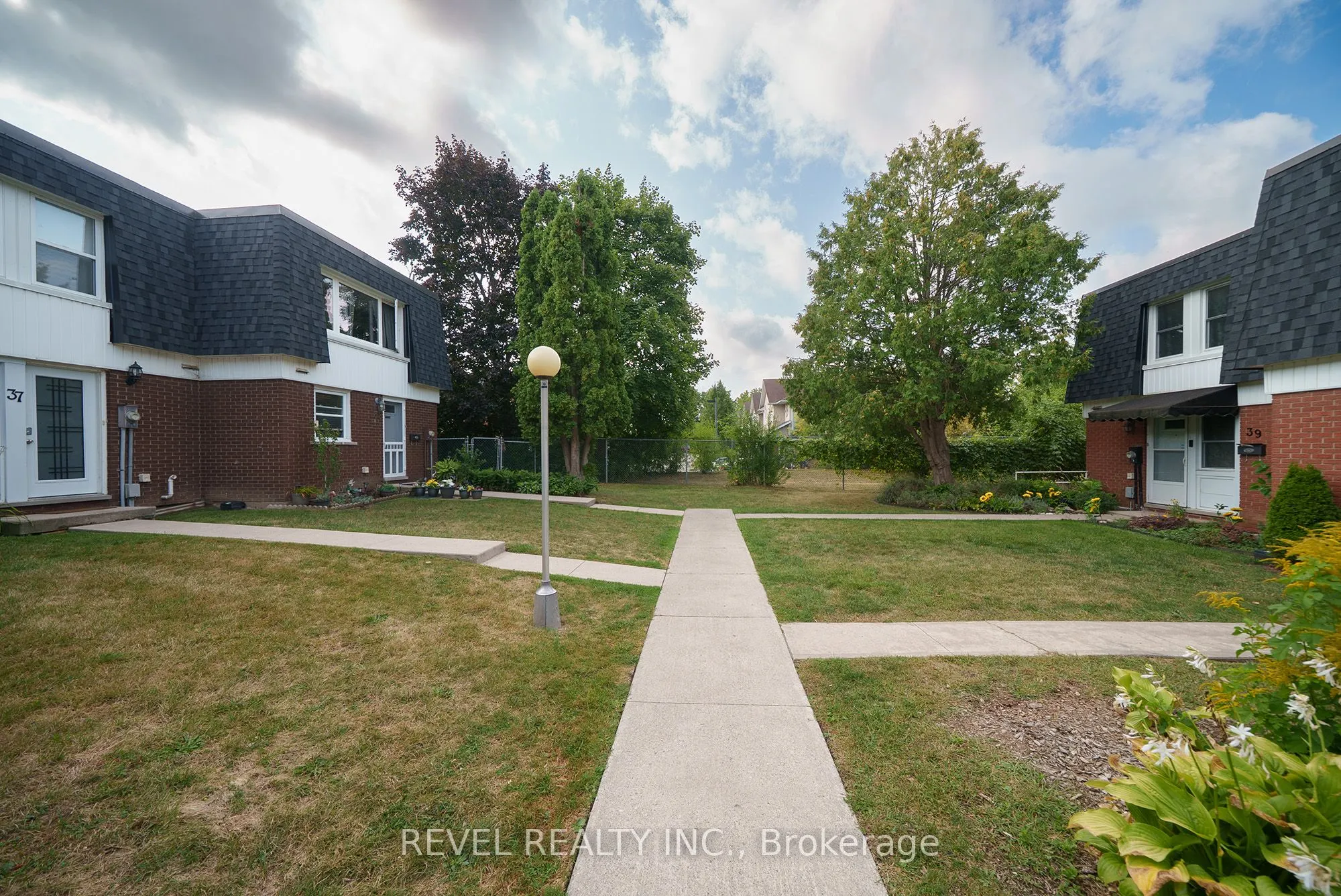 273 Elgin Street, #38