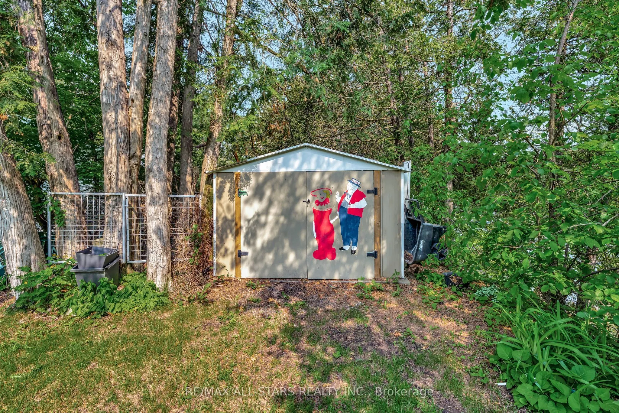 14 Wychwood Drive E