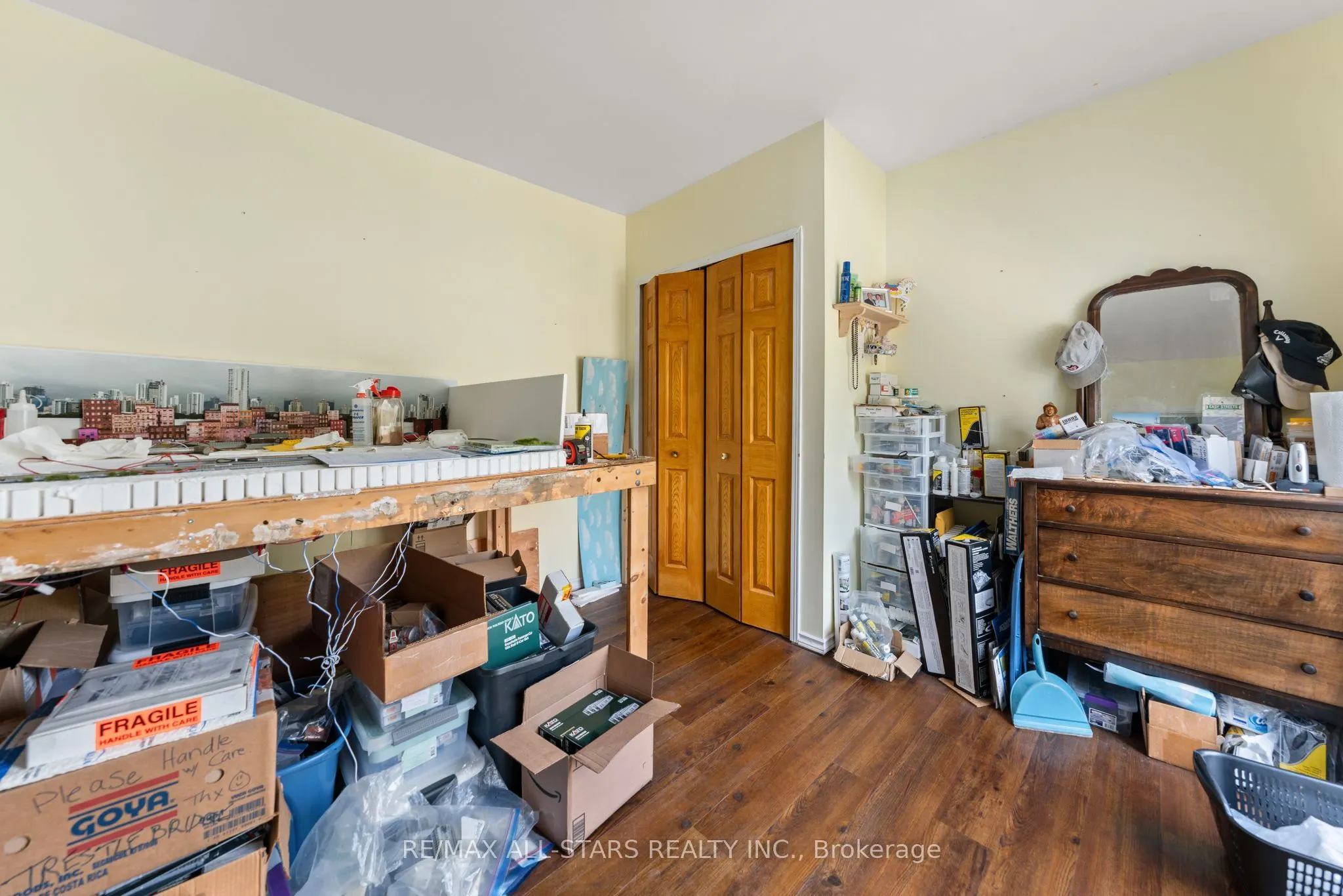 14 Wychwood Drive E