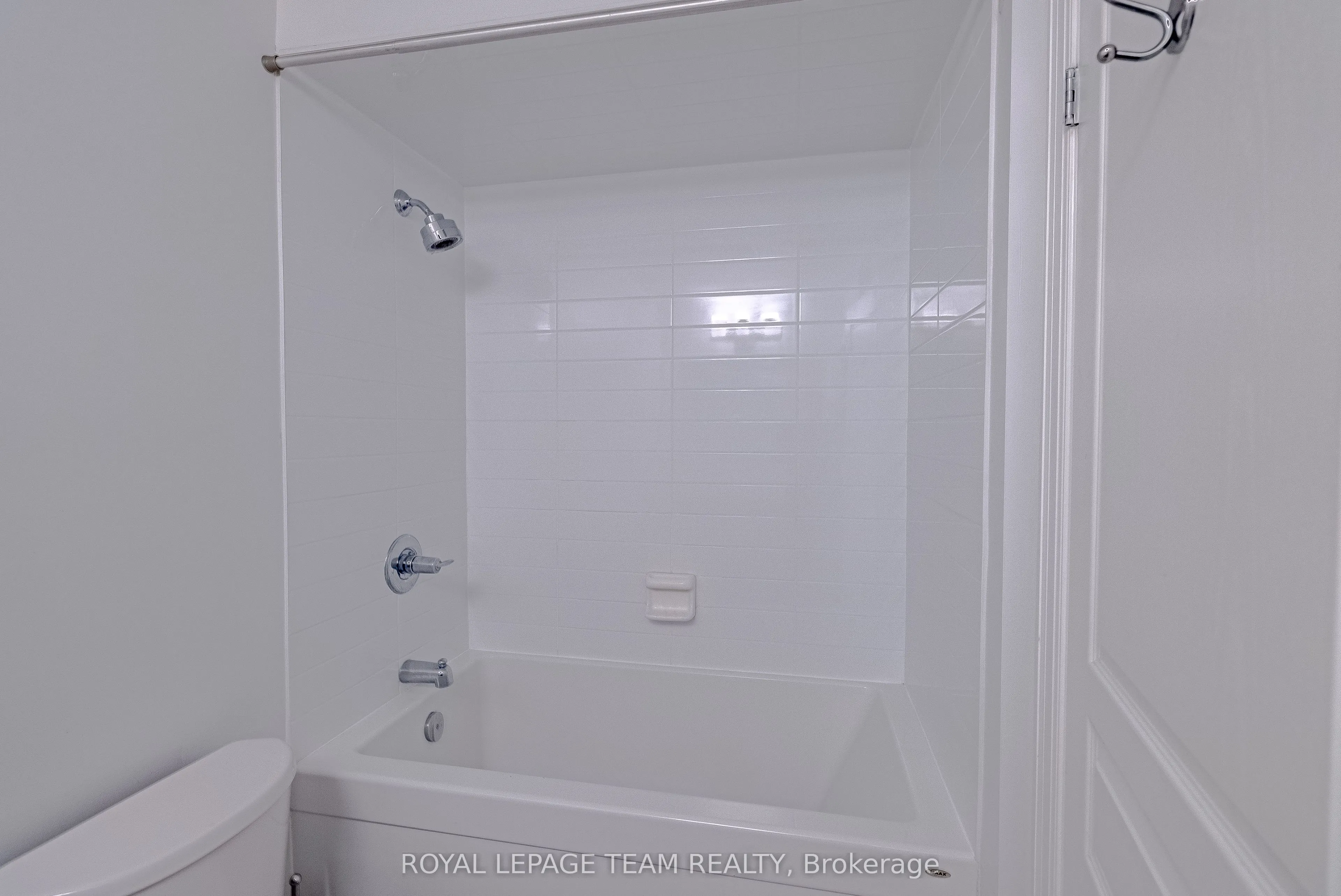 238 Besserer Street, #1209