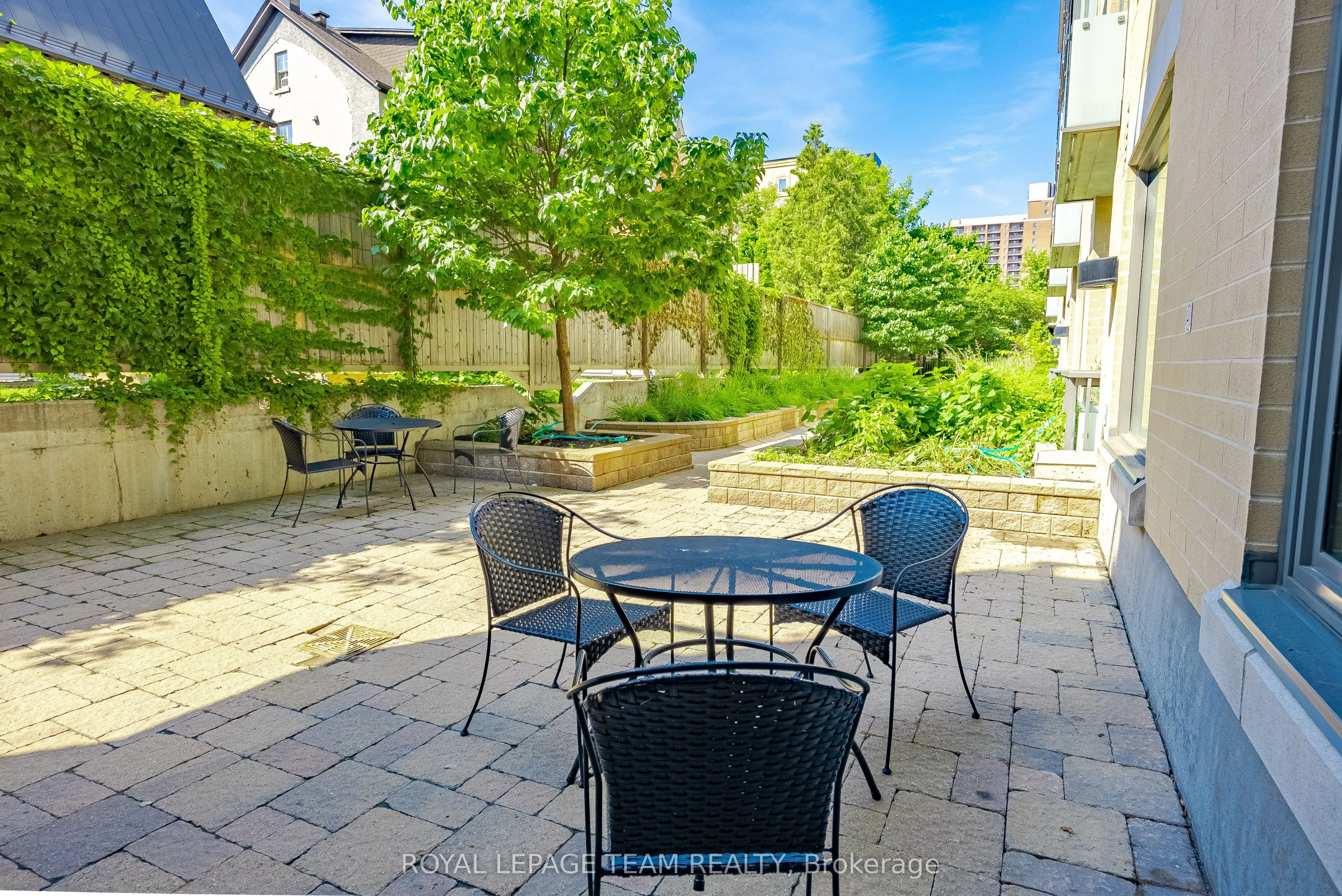 238 Besserer Street, #1209