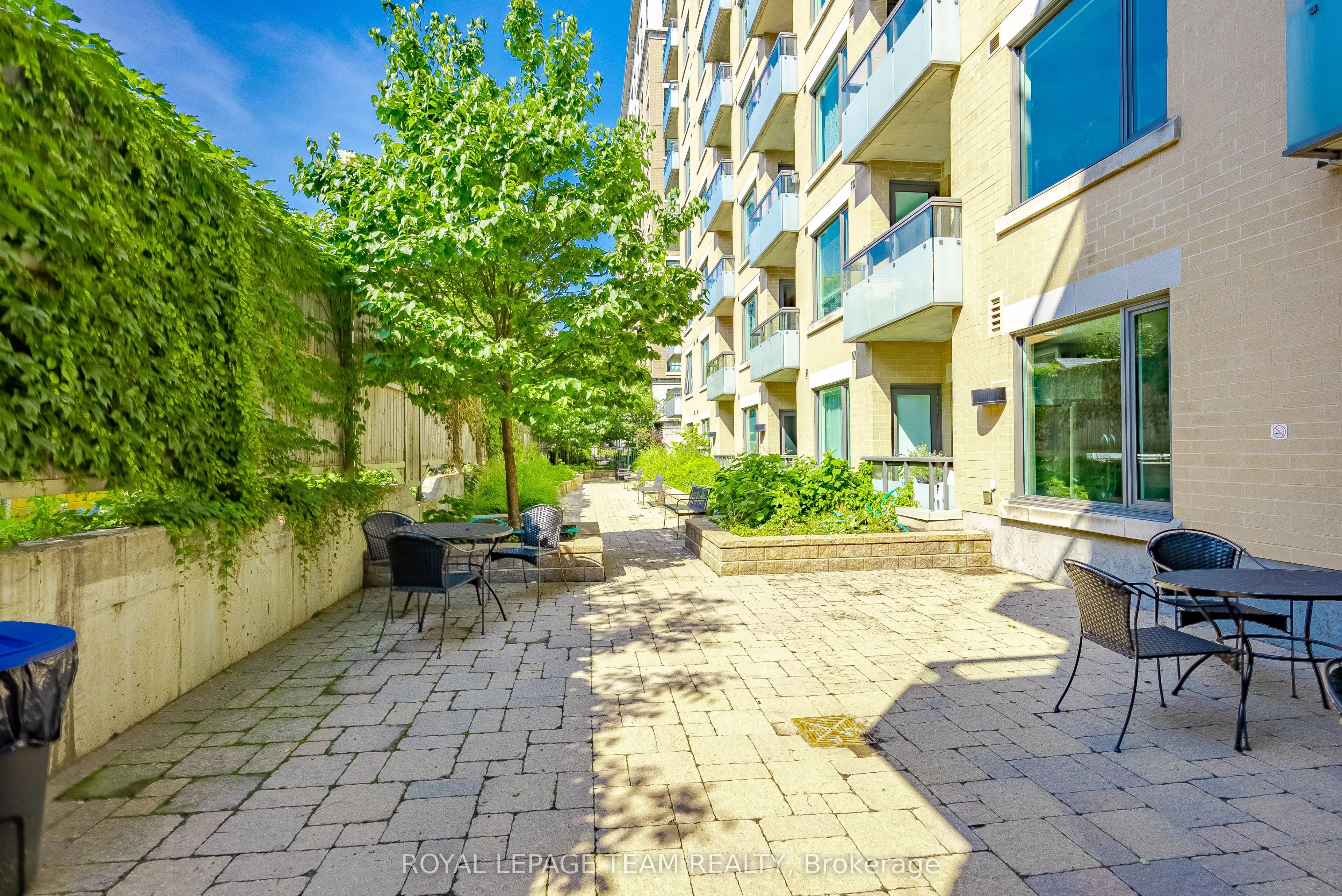 238 Besserer Street, #1209