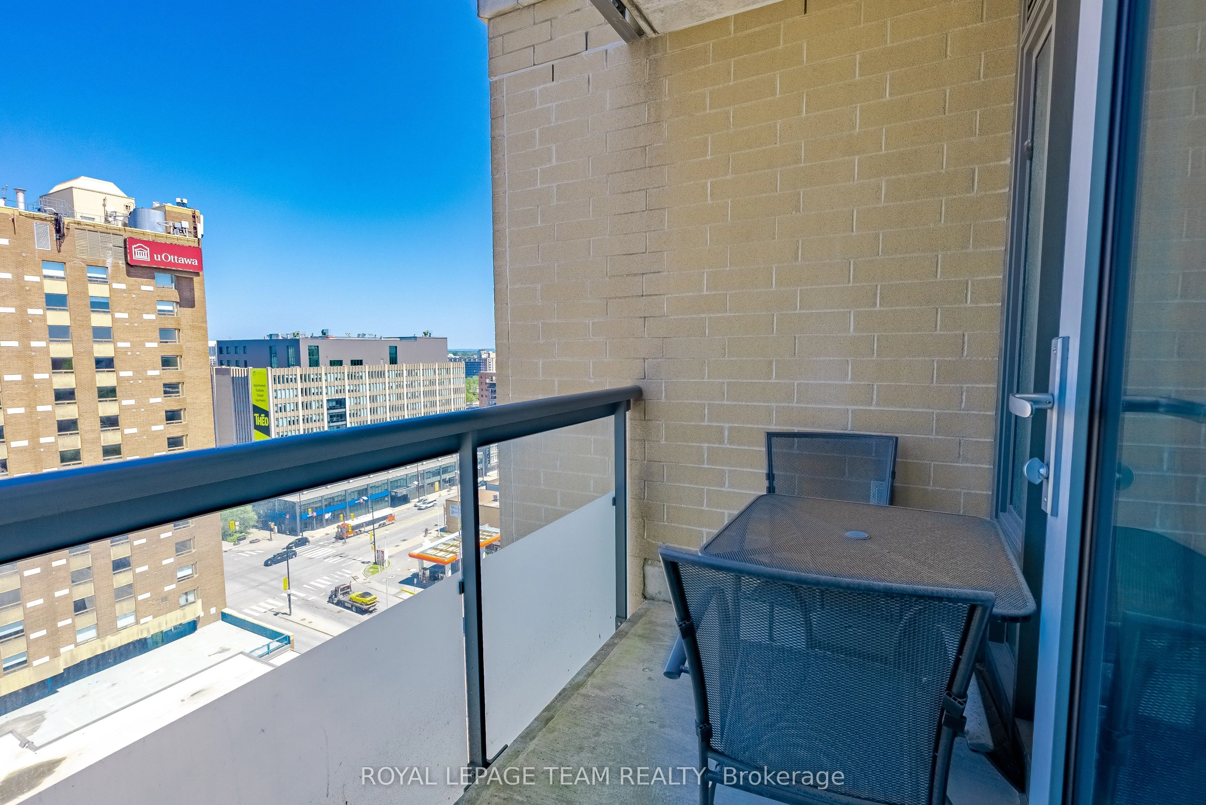 238 Besserer Street, #1209