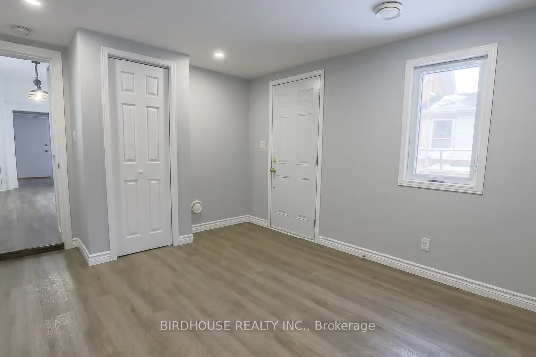 20 St Lawrence Street, #Main Floor