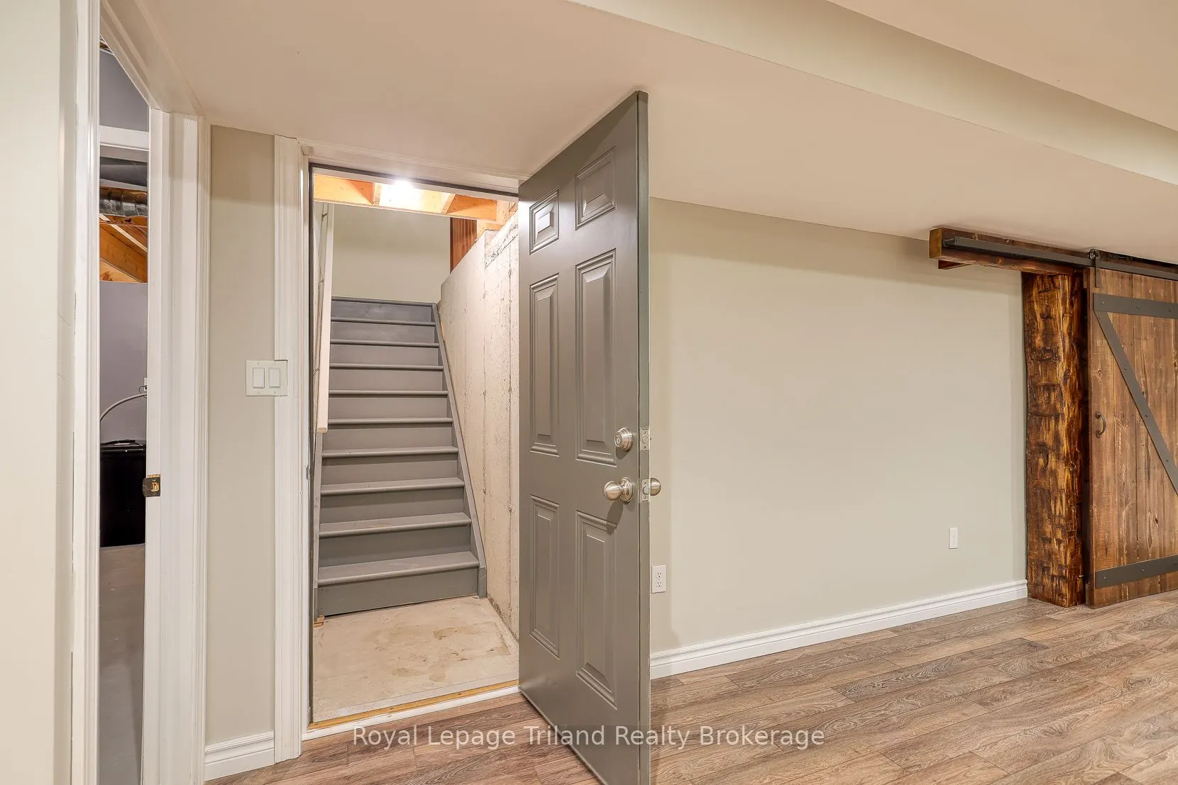145 Delatre Street W, #2