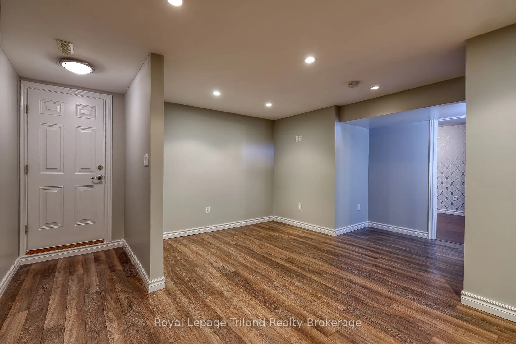 145 Delatre Street W, #2