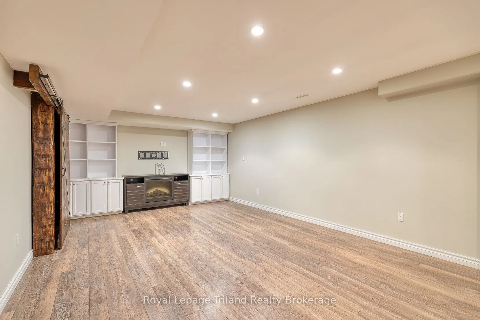 145 Delatre Street W, #2
