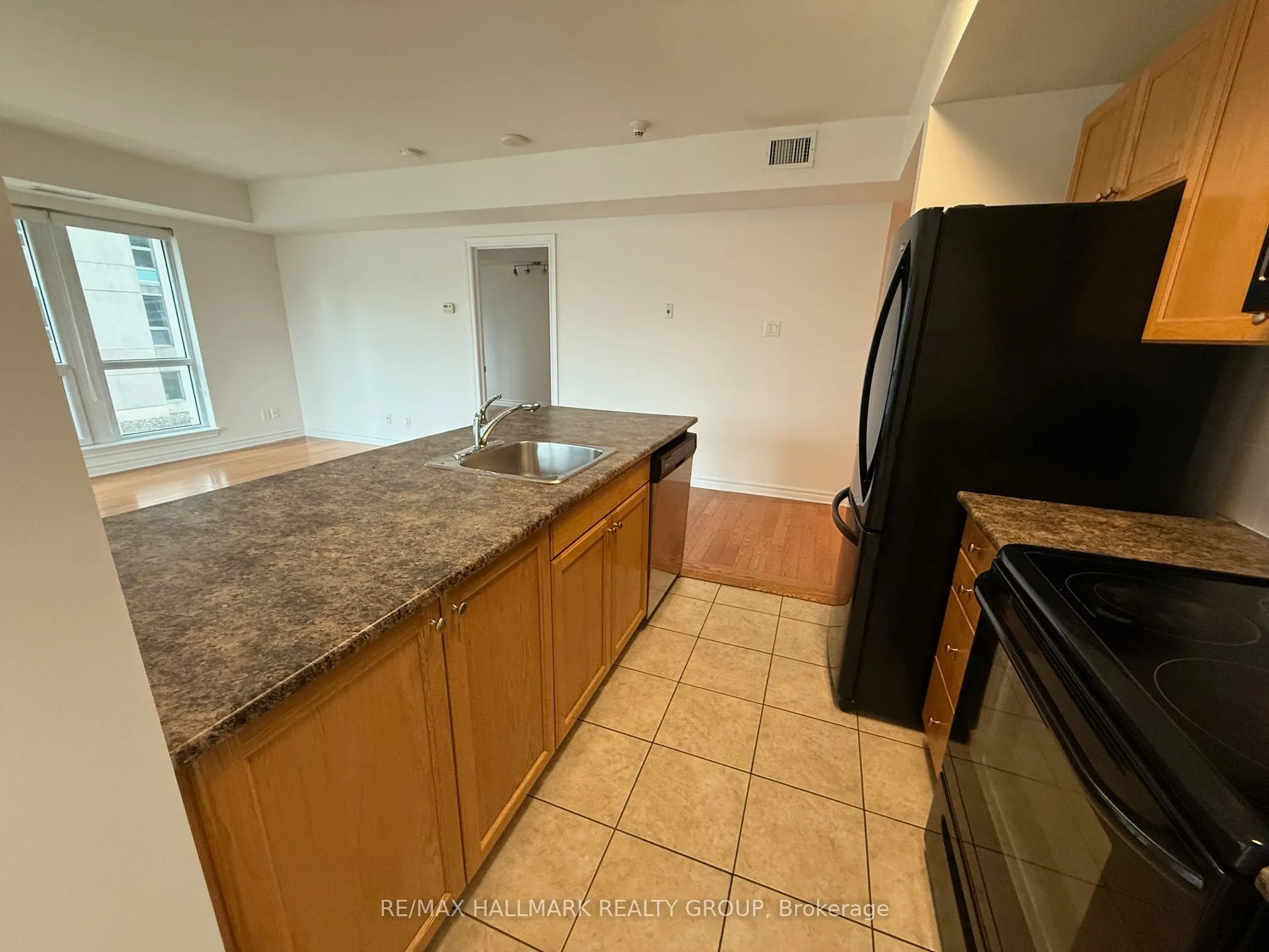 234 RIDEAU Street, #512