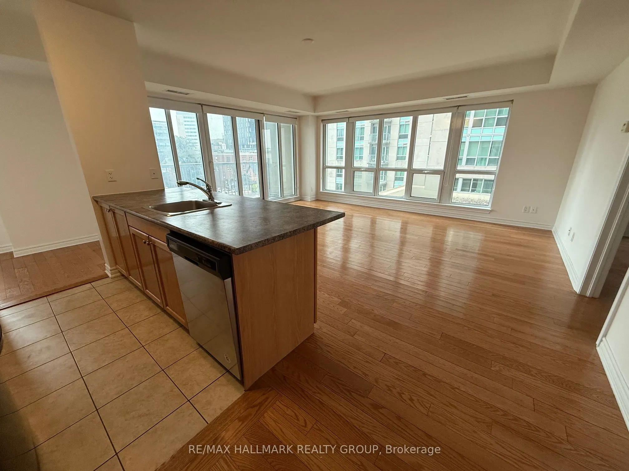 234 RIDEAU Street, #512