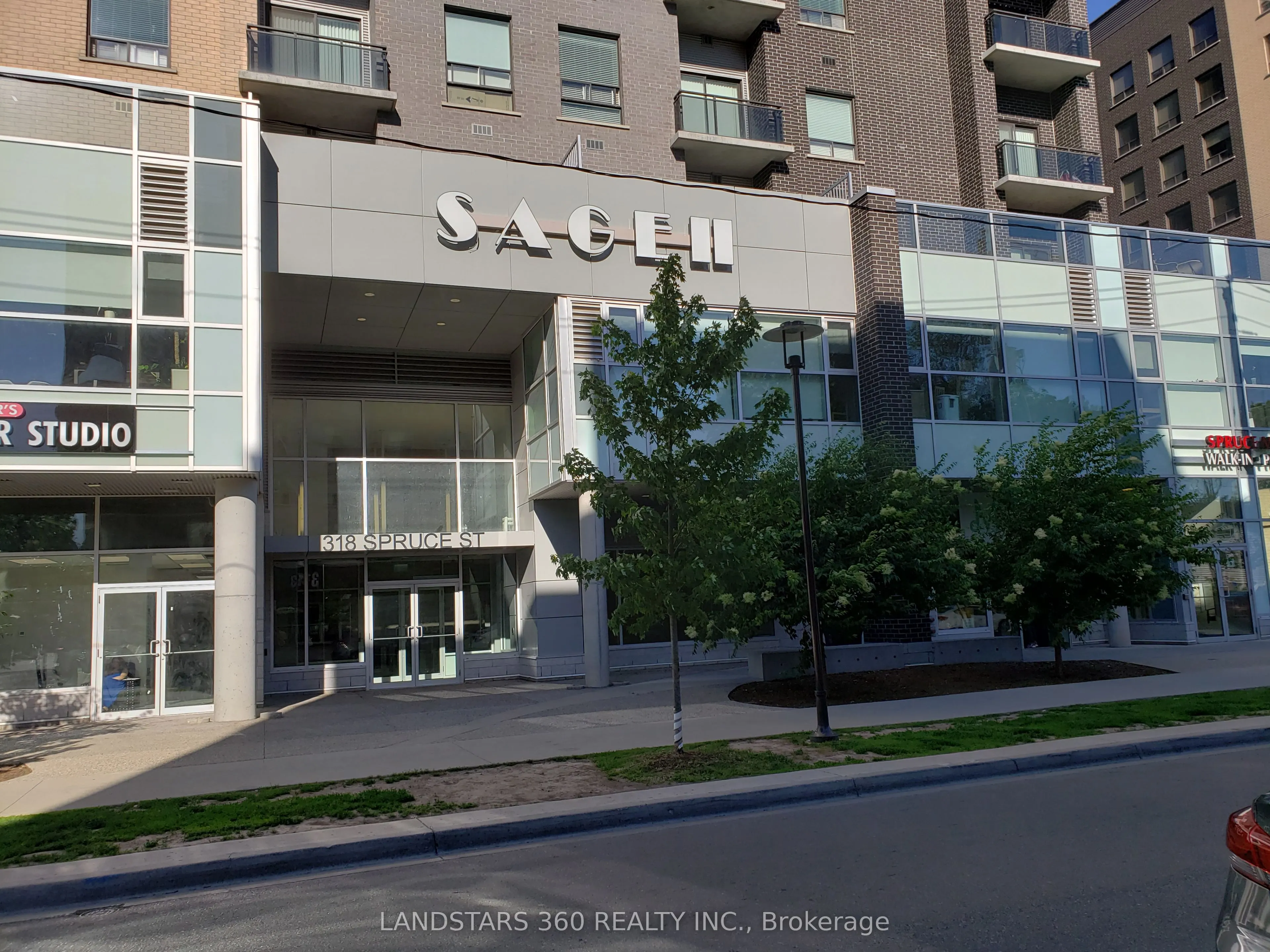 318 Spruce Street, #1006