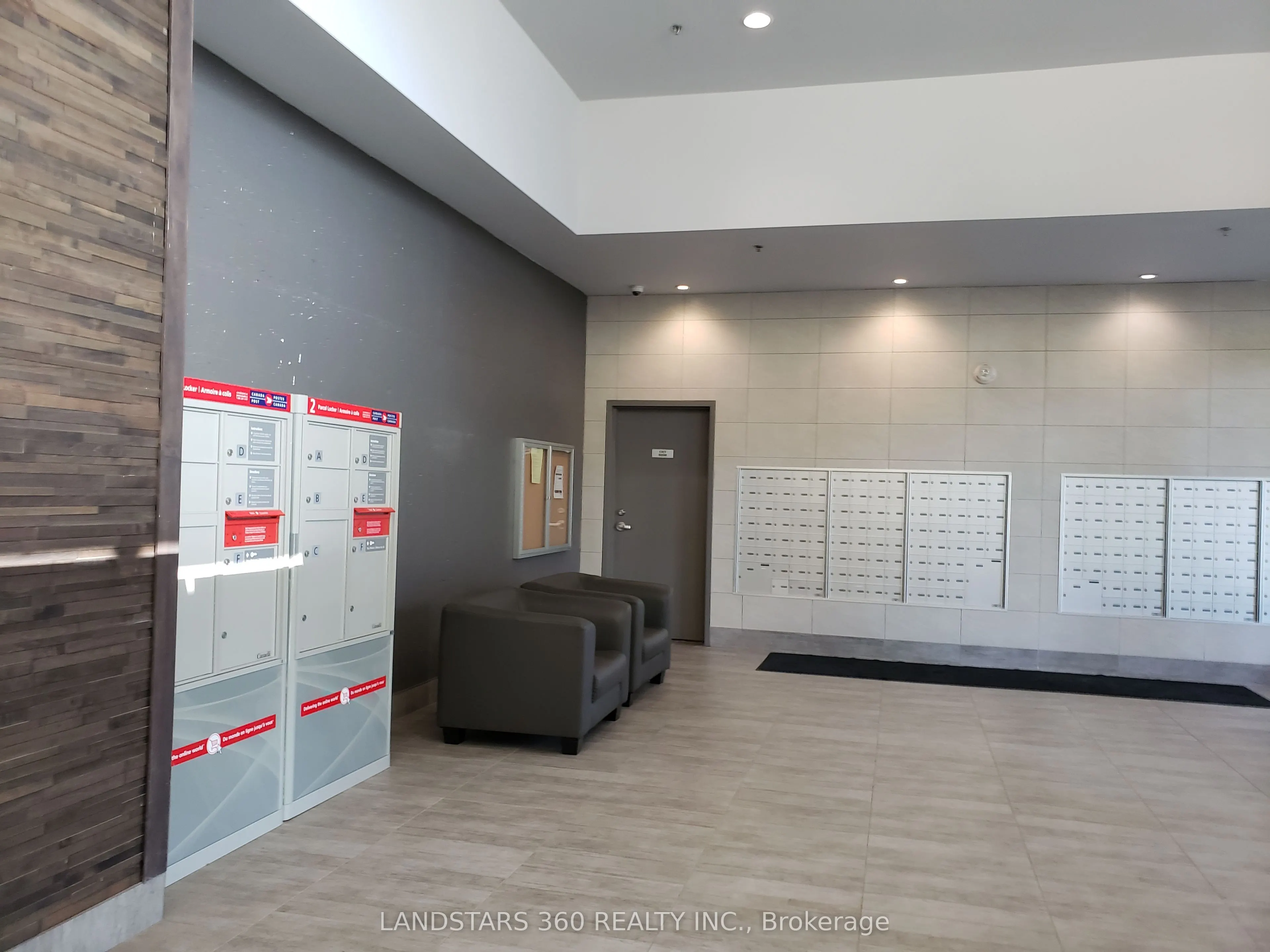 318 Spruce Street, #1006